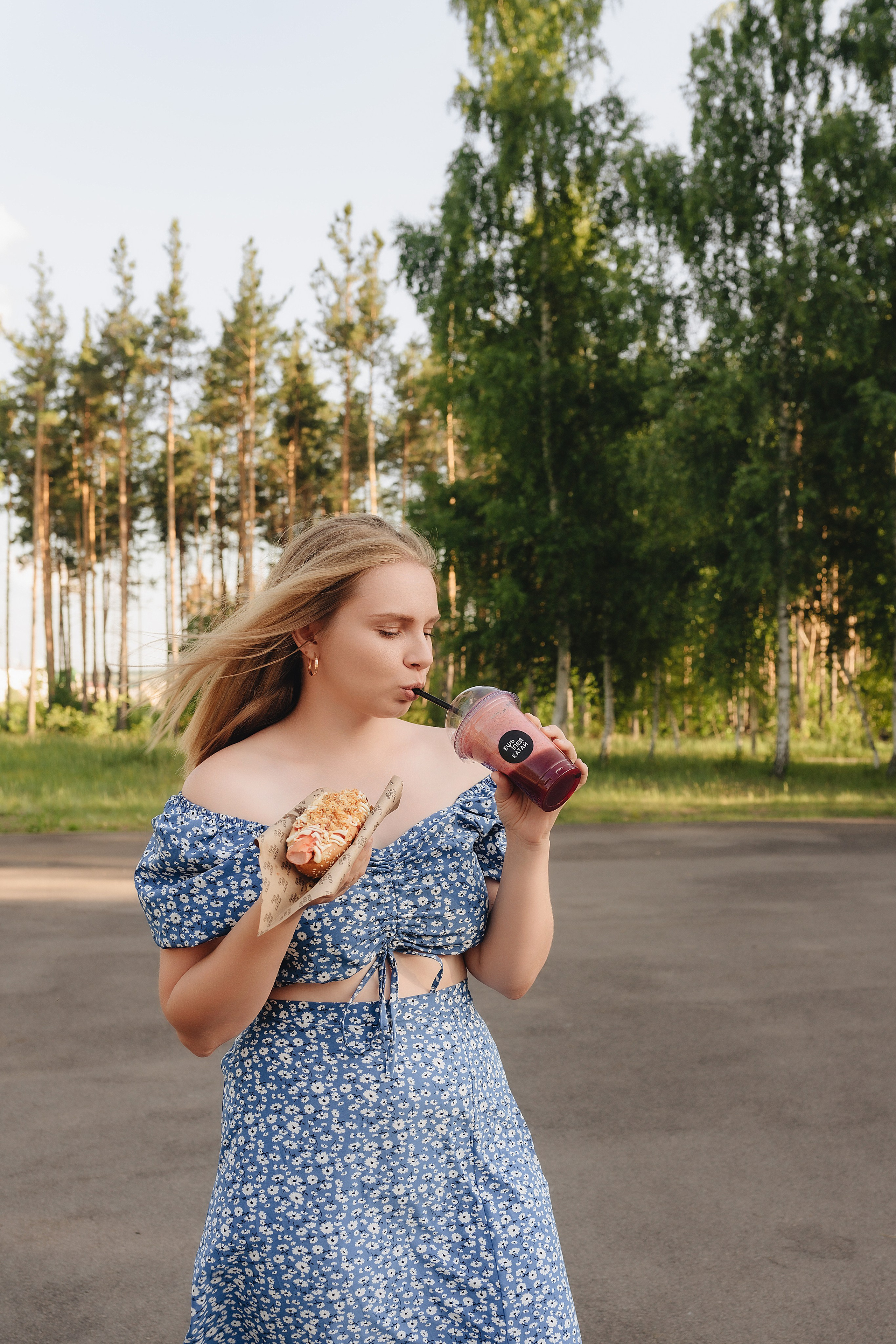 Семейная прогулка | Съемка для кофейни. Фотограф Карина Шмулёва. Воронеж и область