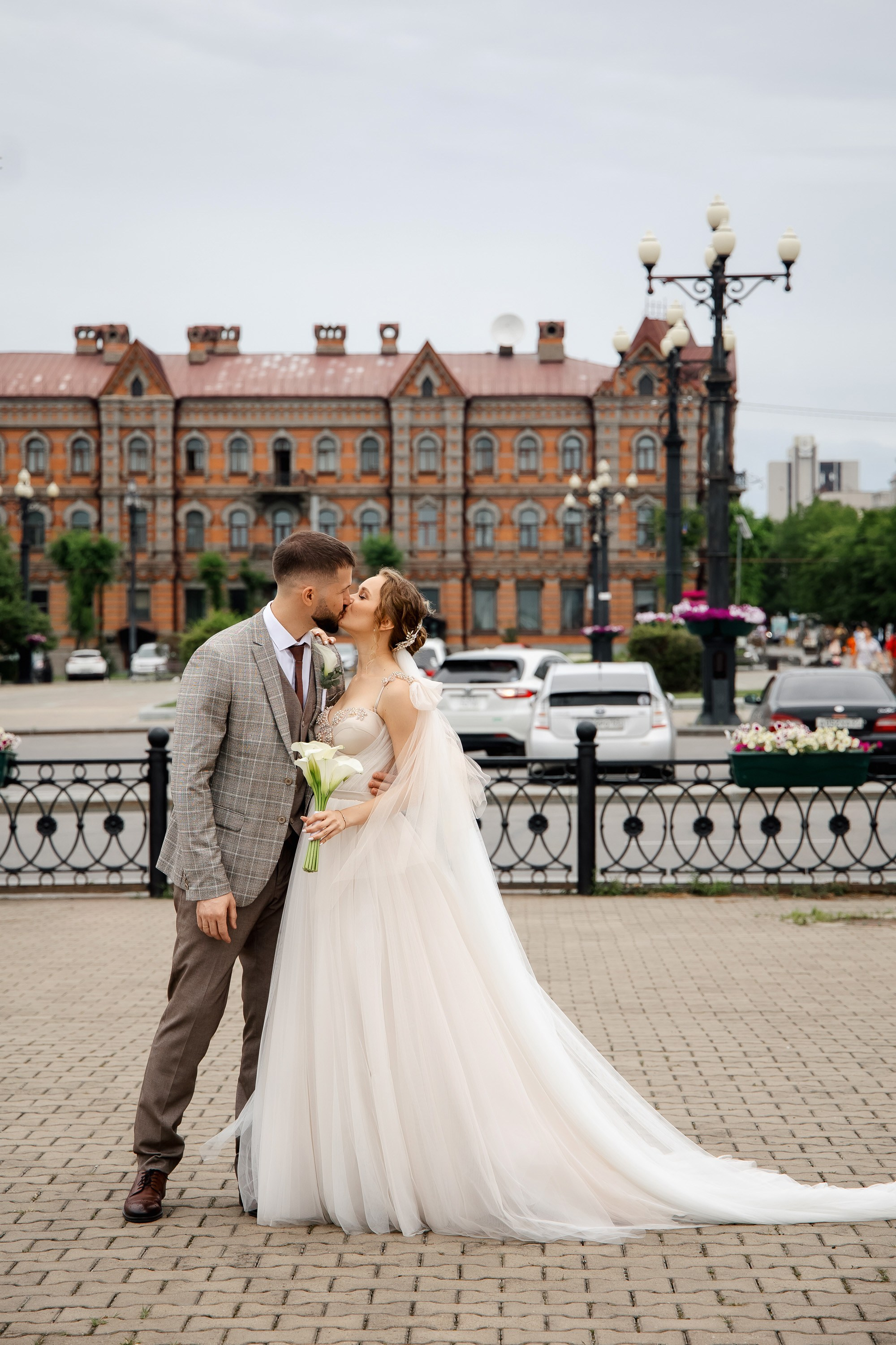 Степан и Ульяна. Утро. Загс. Прогулка. Дождь и солнце. Свадебный фотограф в Хабаровске
