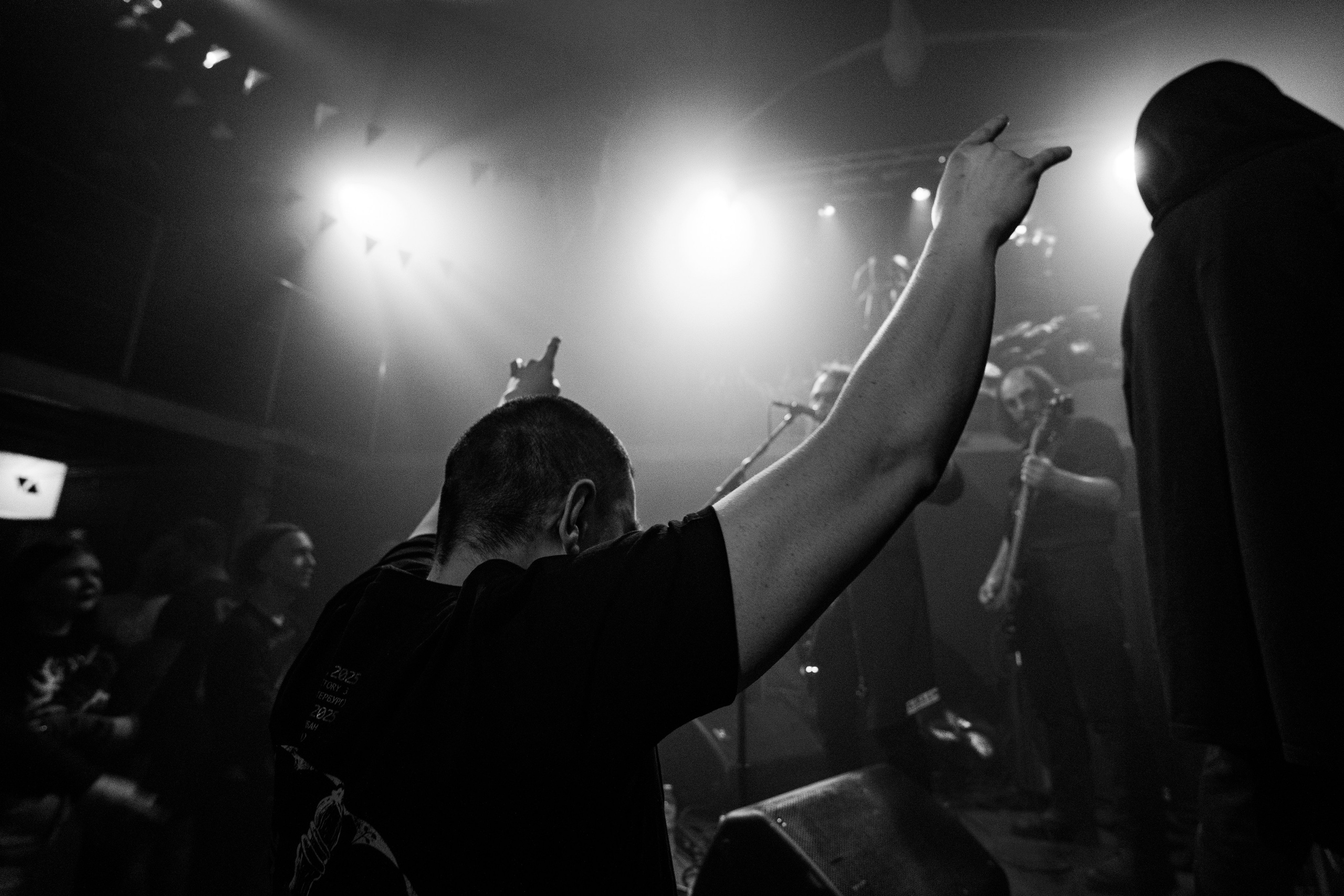 Inside the Rain|Ласточка. Концертный и репортажный фотограф в Санкт-Петербурге Слава Пахомов