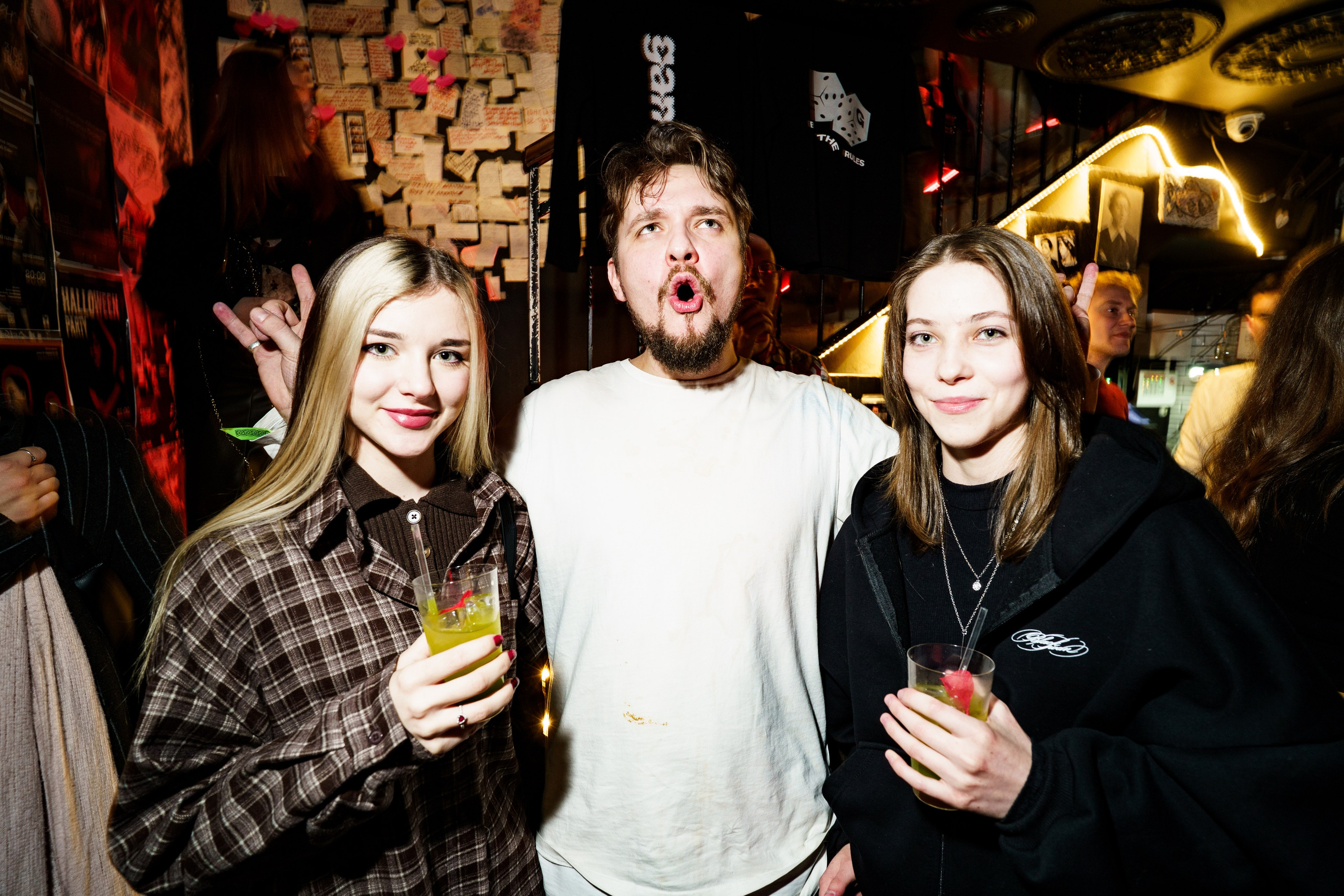 День святого Валентина в Баре разбитых сердец. Концертный и репортажный фотограф в Санкт-Петербурге Слава Пахомов