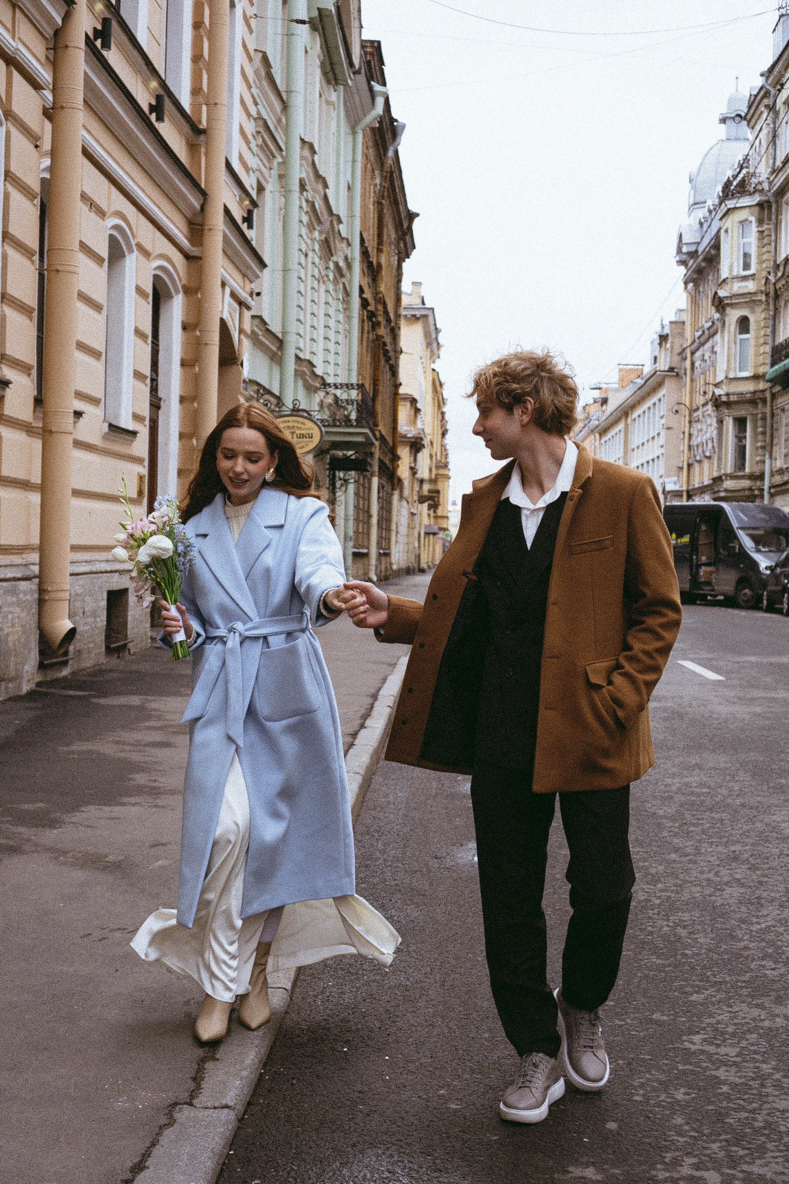 СВАДЕБНАЯ ПРОГУЛКА ПО ПЕТРОГРАДКЕ ВЕСНОЙ (ФОТОСЕССИИЯ ПАРЫ СВАДЕБНАЯ). Профессиональный фотограф, Санкт-Петербург — Виктория Богомолова