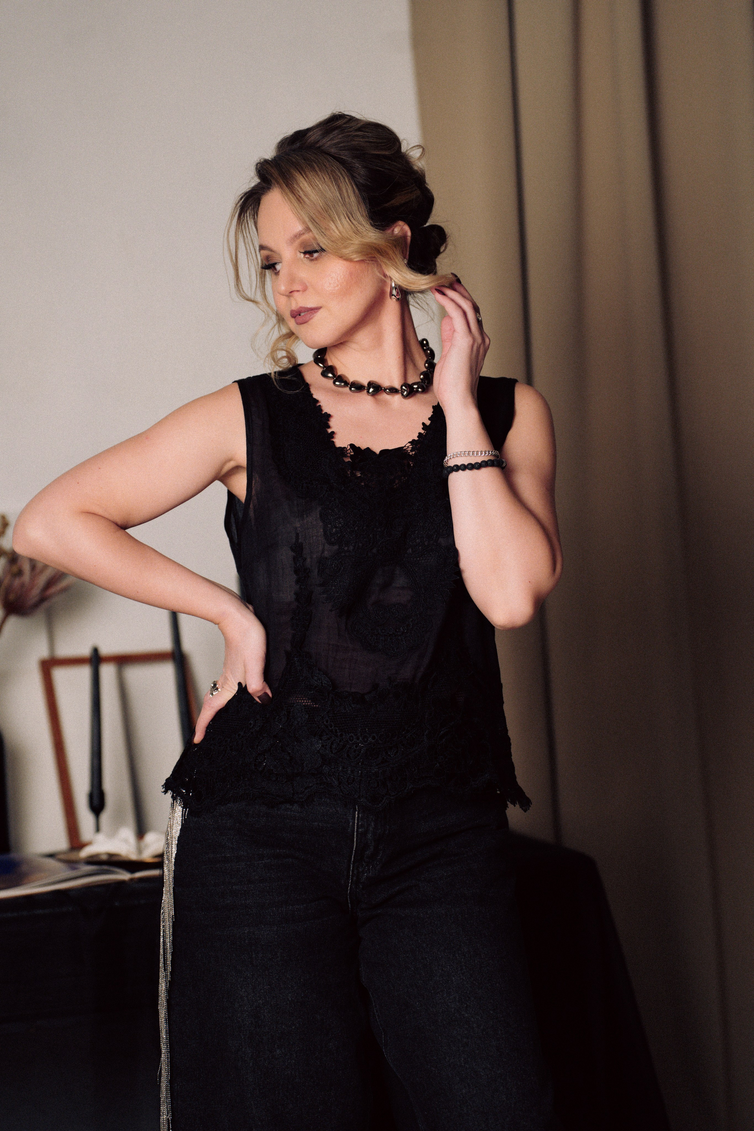 НОВОГОДНЯЯ ФОТОСЕСИИЯ В СТУДИИ ДЛЯ ДЕВУШКИ И ПРОГУЛКА ПО ЧЕРНЫШЕВСКОЙ. Профессиональный фотограф, Санкт-Петербург — Виктория Богомолова