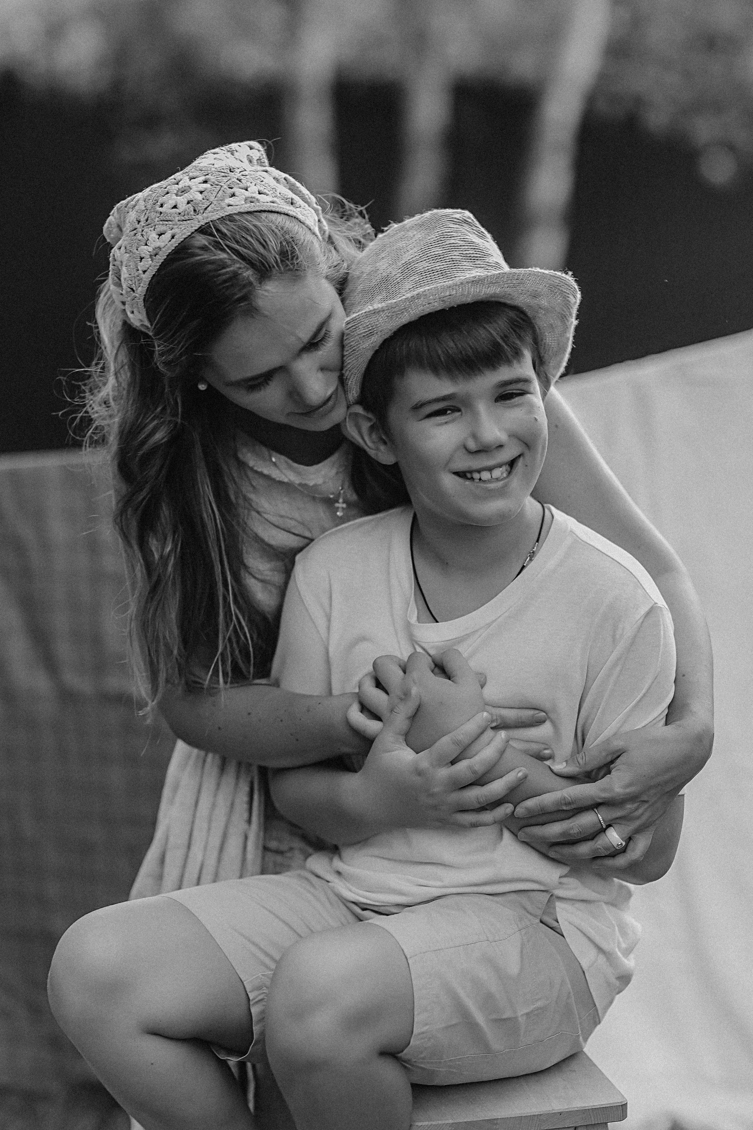 Стирка у дома. Семейный фотограф Тюмень, фотограф на роды Салмина Мария