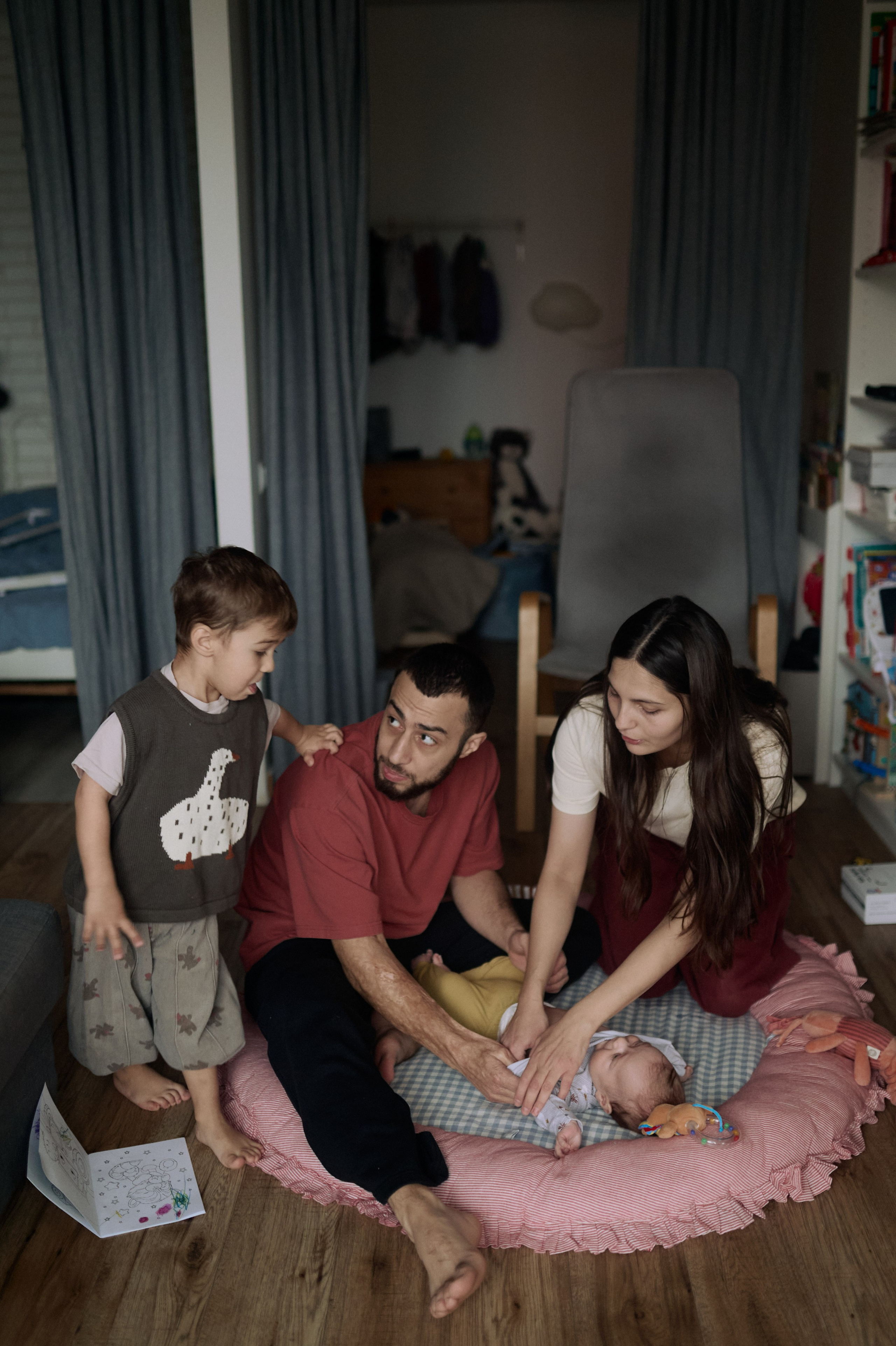 Эмир, Диана, Леон и Амин дома. Семейный и свадебный lifestyle-фотограф в Москве Мария Петрова
