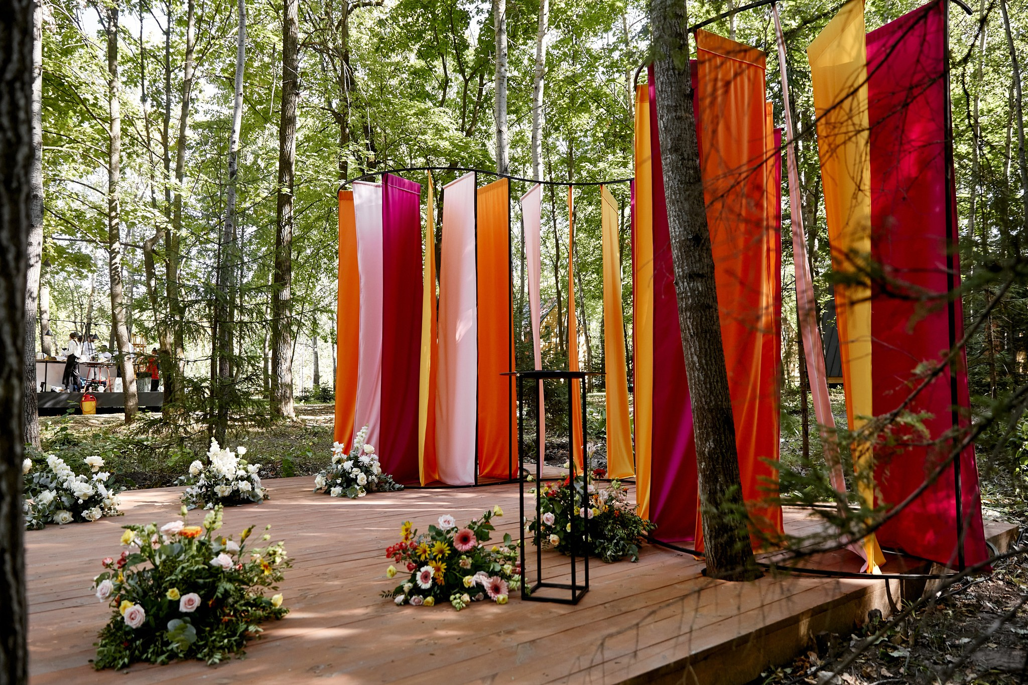 Living color — яркие и живые декорации от НикитинаДекор. Студия декора НикитинаДекор — оформление мероприятий в Ульяновске. Профессиональное создание эксклюзивных декораций