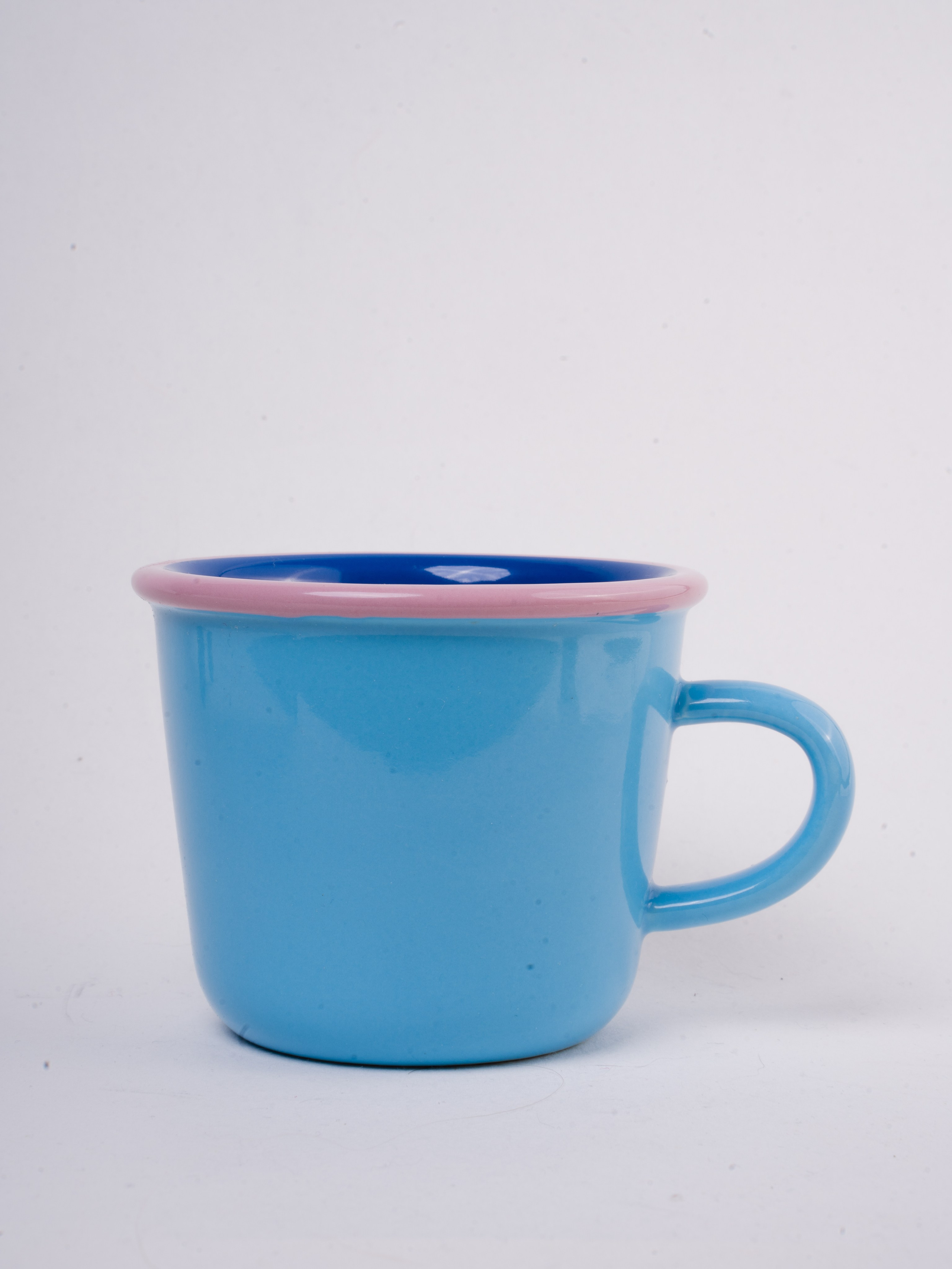 На белом фоне для каталогов. Фотограф и видеограф в Тольятти, Самаре Дёмина Мария