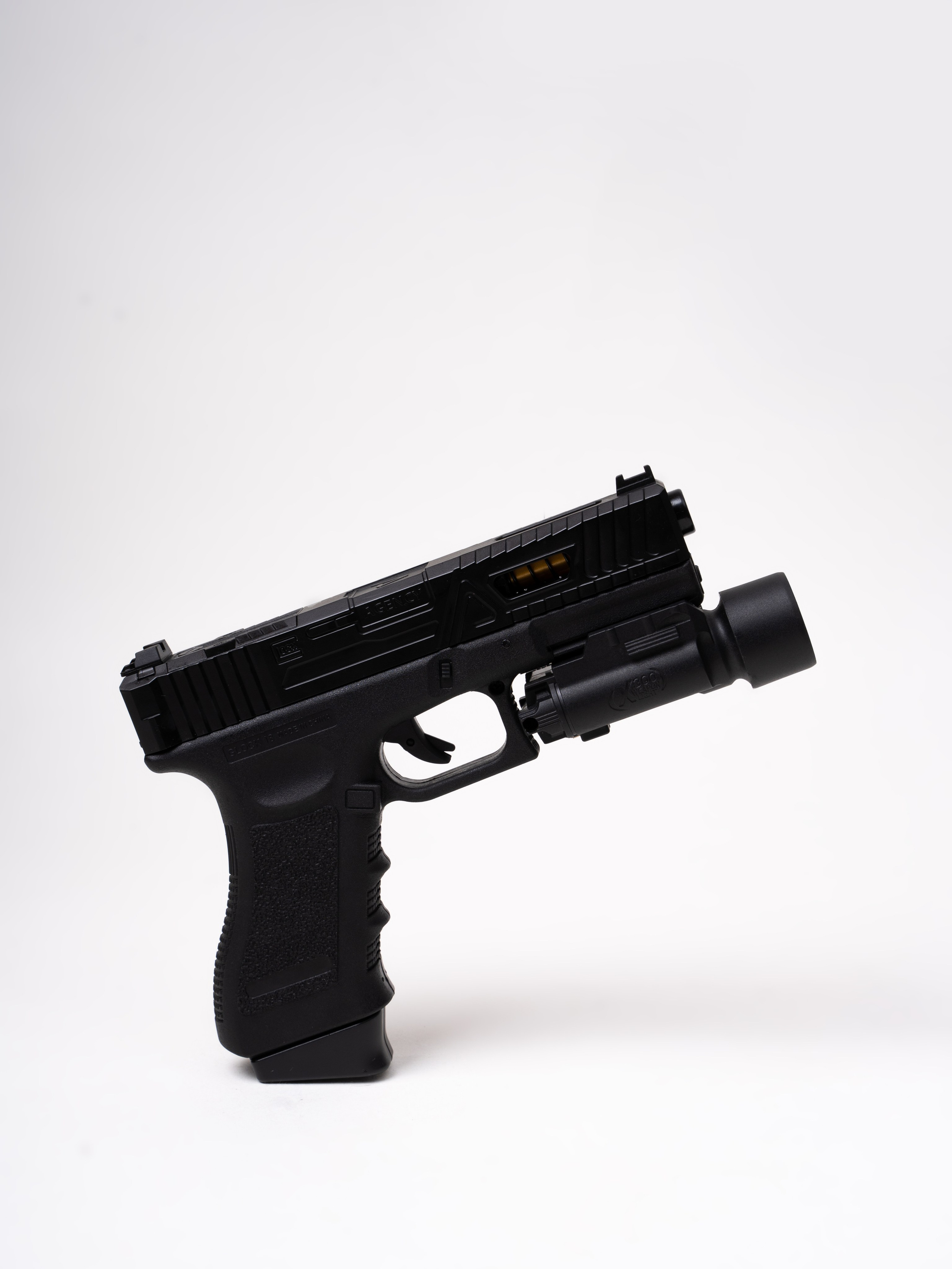 На белом фоне для каталогов. Фотограф и видеограф в Тольятти, Самаре Дёмина Мария