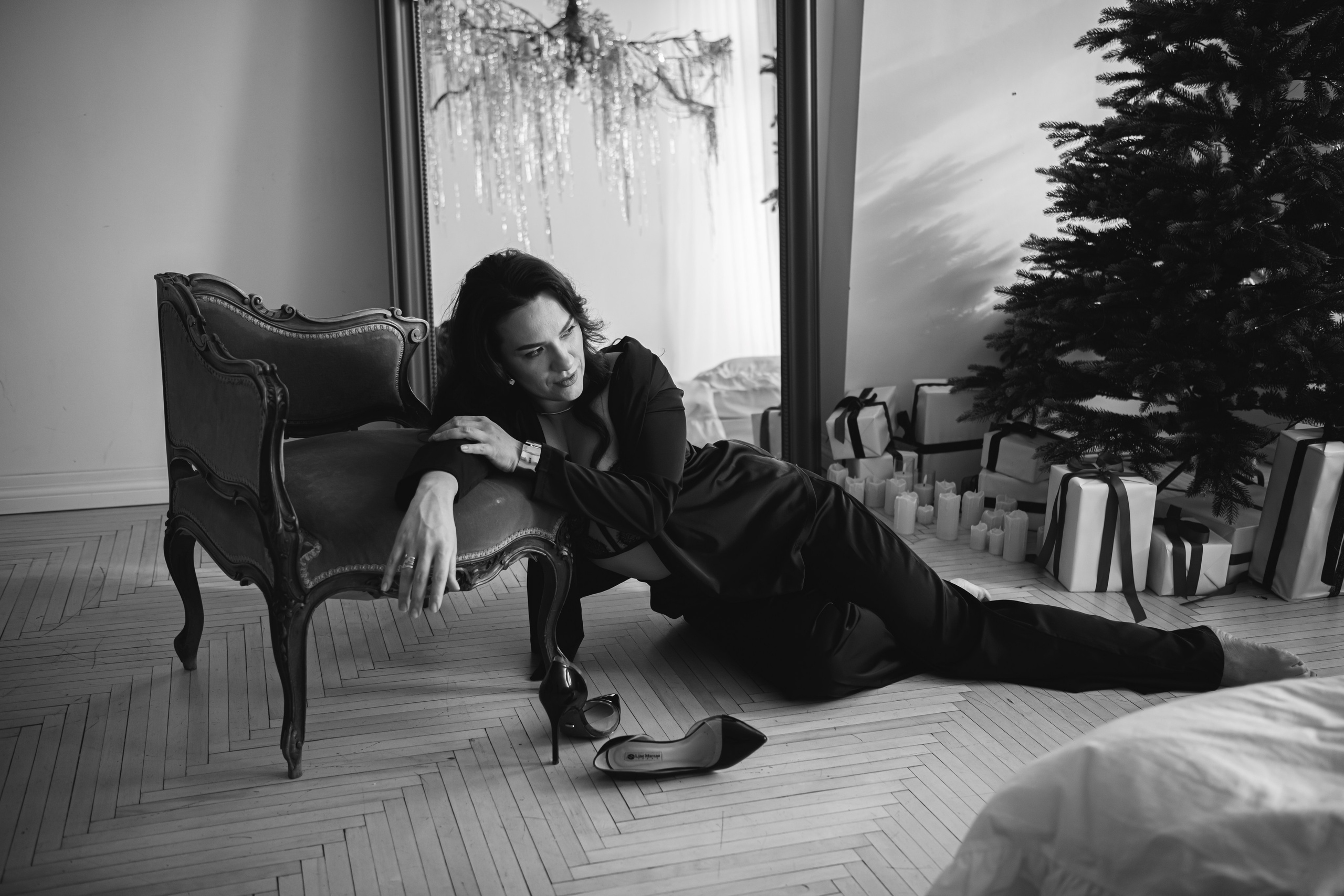 …Без слов — фотосессия для нее. Фотохудожник Нина Жихарева