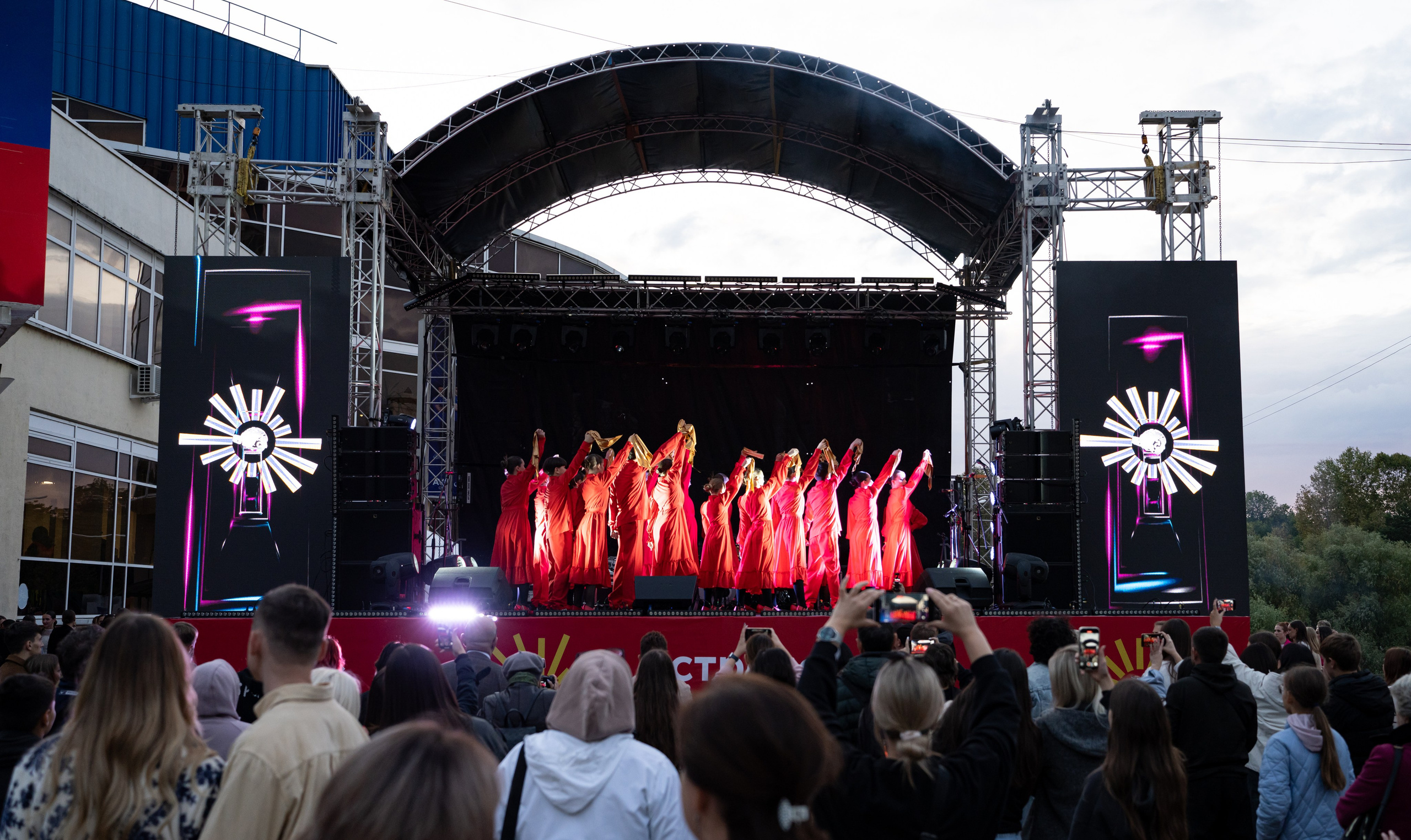 Фестиваль ко дню города Краснодар «45-я Параллель» / @ДС Олимп. Концертный фотограф в Краснодаре