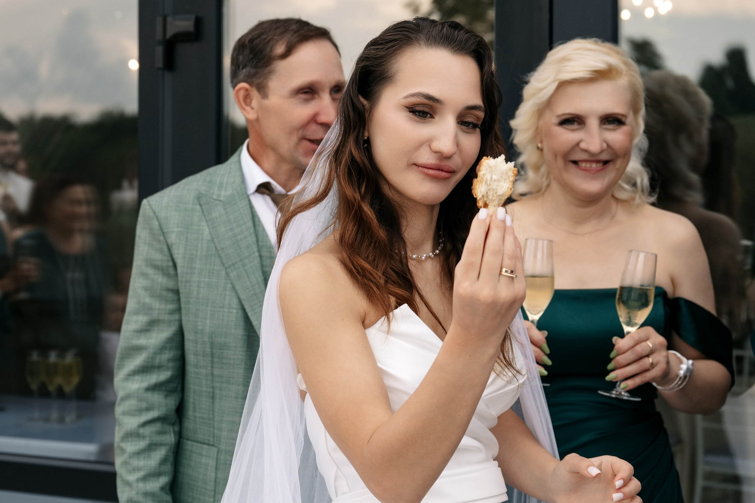 Свадьба в Гребнево в Трубецком. Свадебный и семейный фотограф Виктория Носачёва. Щелково, Москва и МО