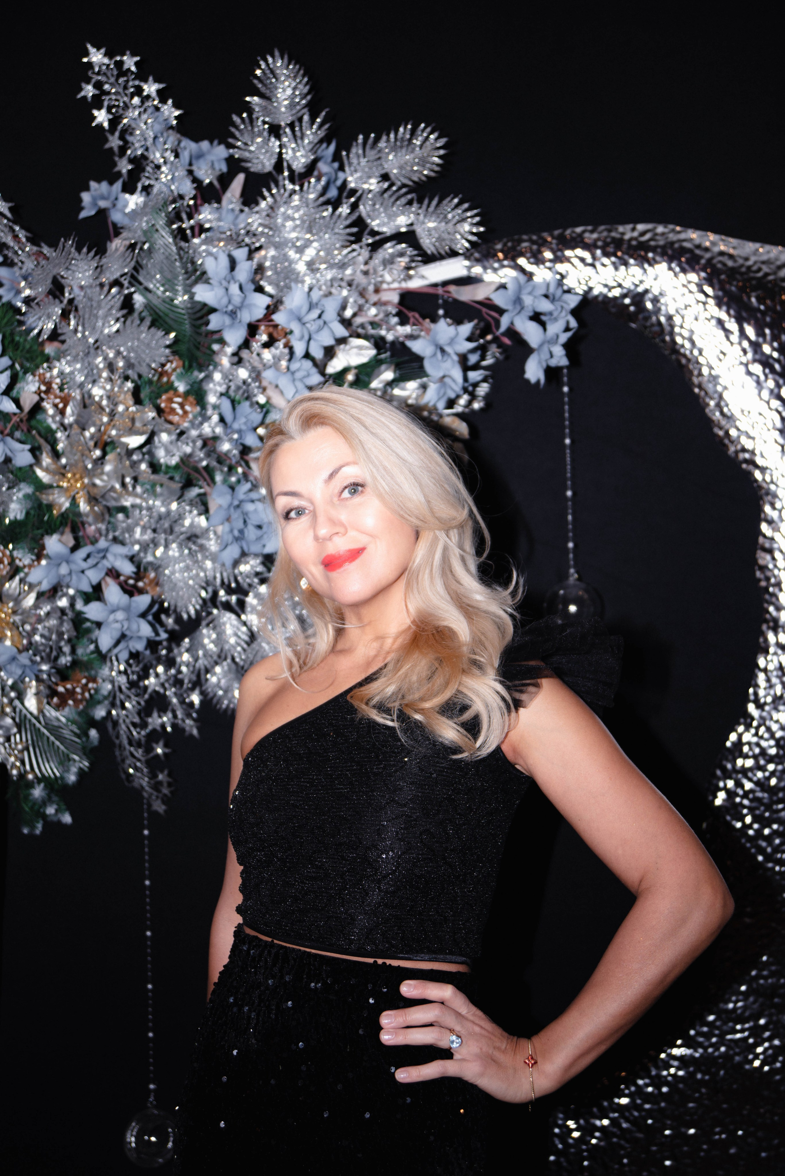 Праздник в стенах клубного пространства «Своя Среда». Ксения Glossa. Портретный и репортажный фотограф в Самаре