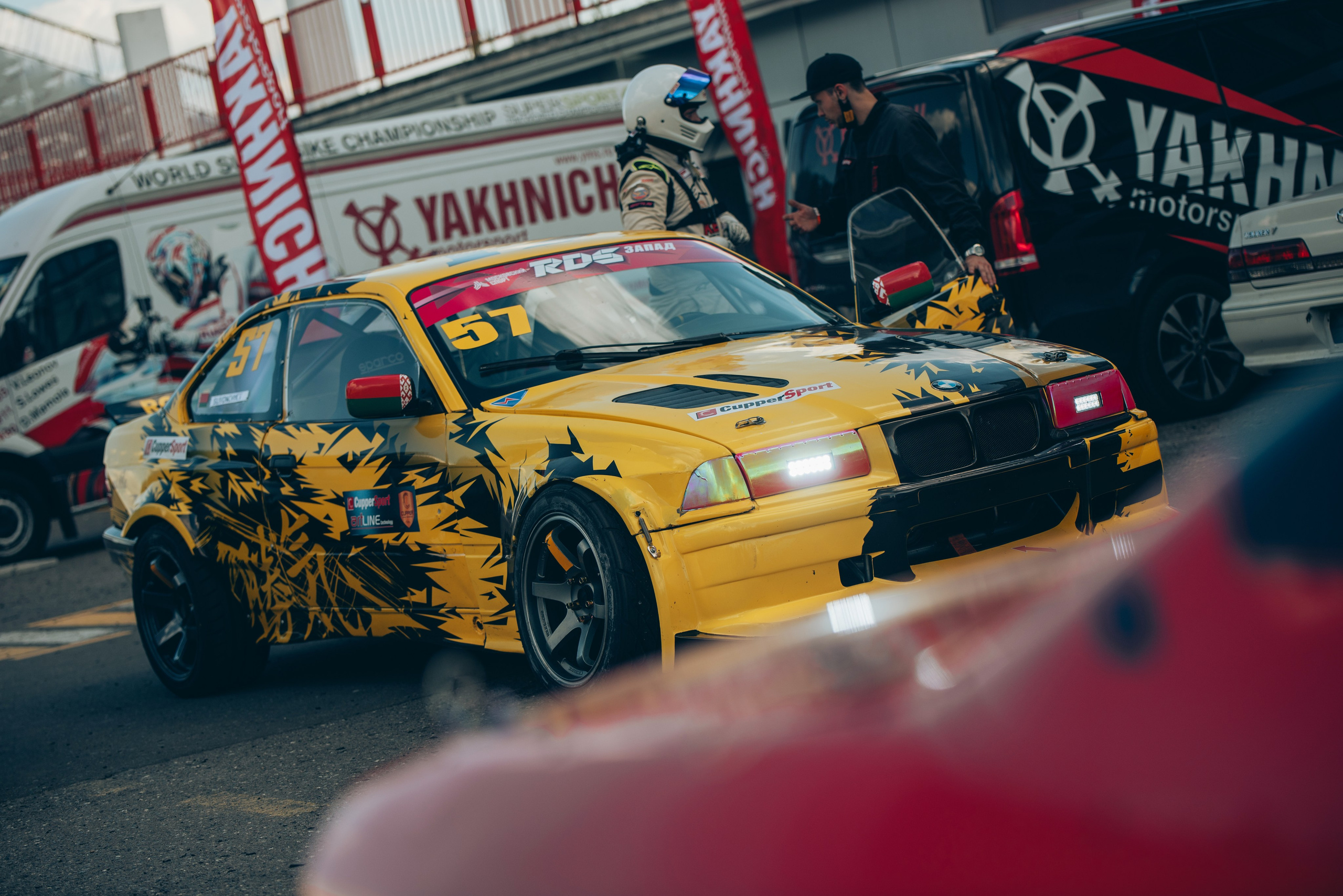 Rds запад ADM Raceway. DeLorein