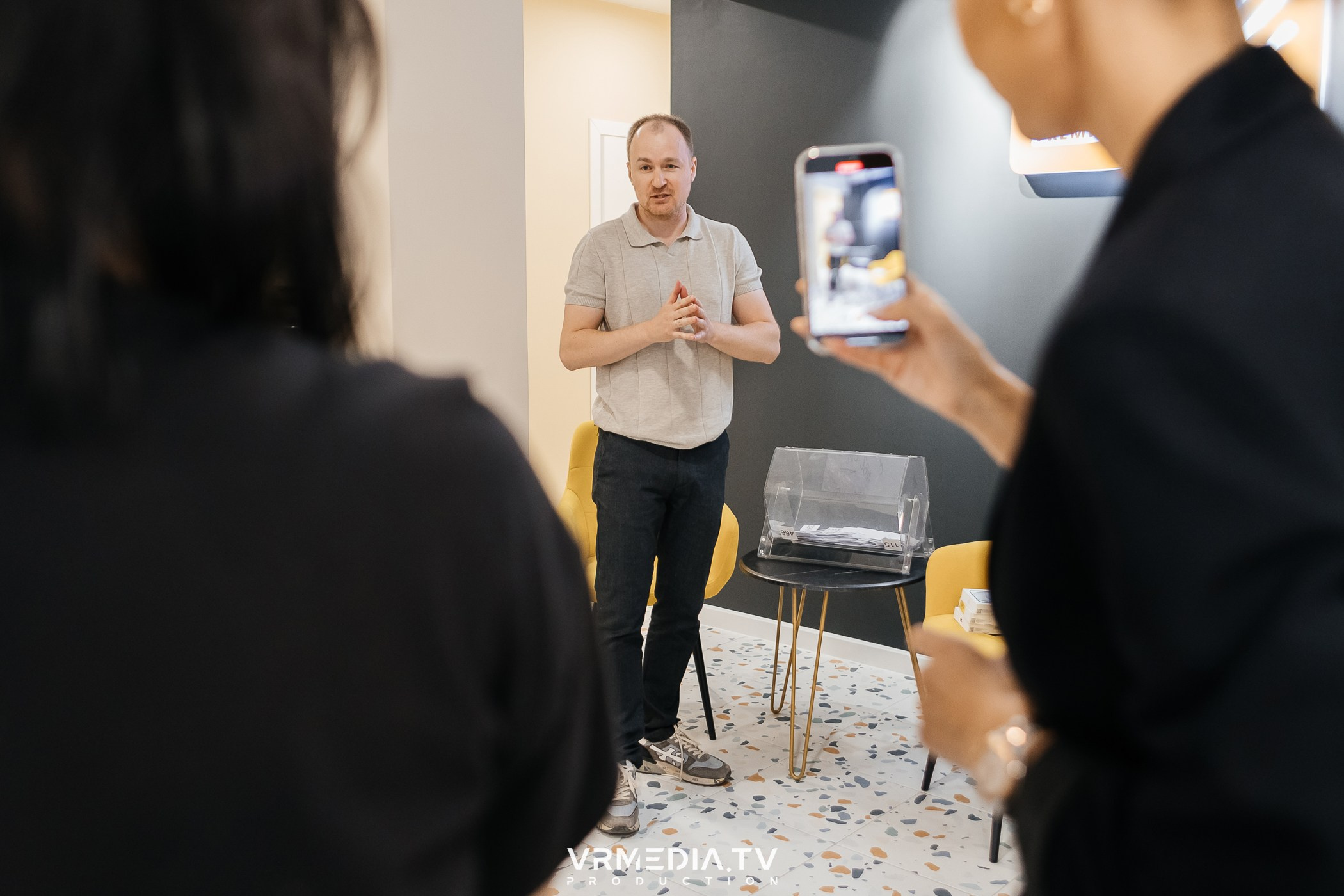 Business travel brunch