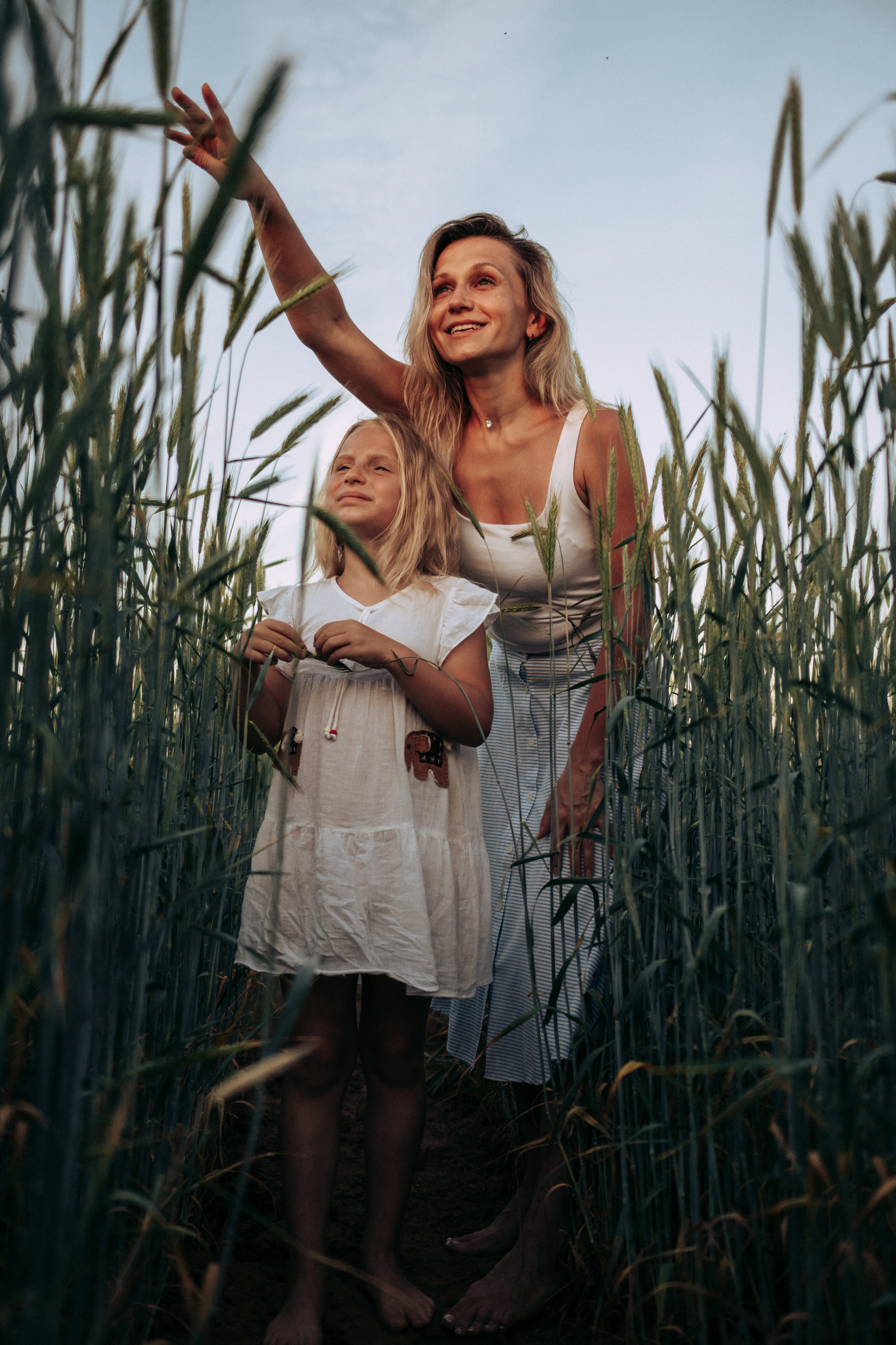 Фотосессия в поле на закате. Семейный и детский фотограф в Санкт-Петербурге Наталья Григорьева