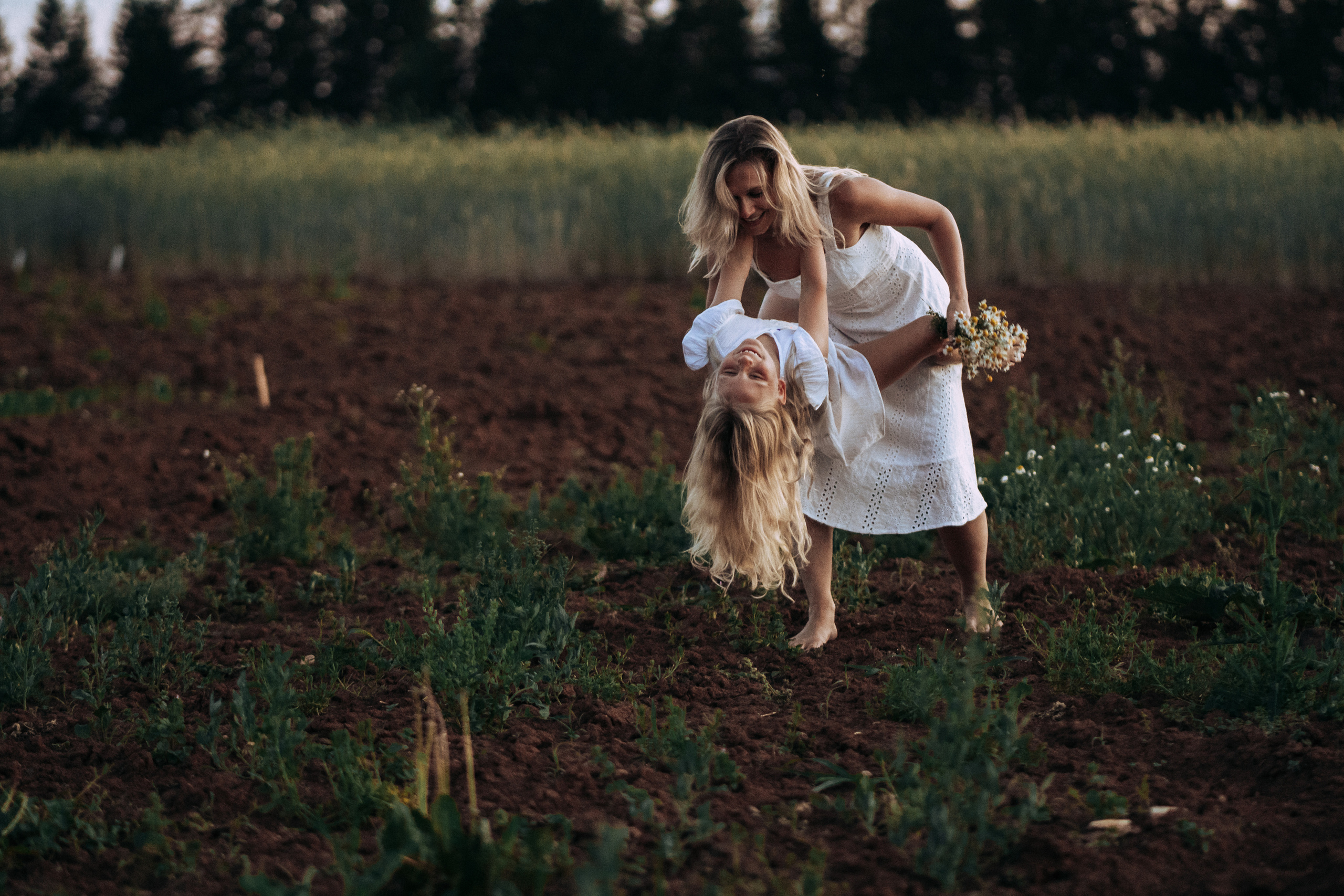 Фотосессия в поле на закате. Семейный и детский фотограф в Санкт-Петербурге Наталья Григорьева