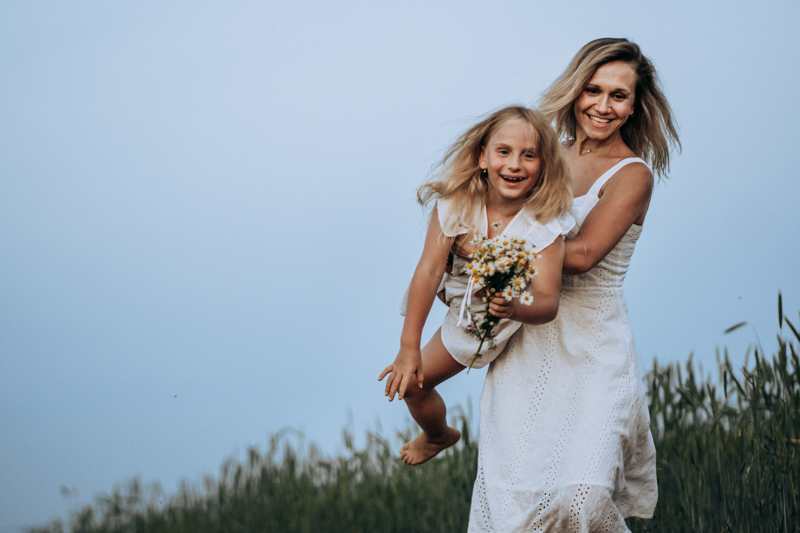 Фотосессия в поле на закате. Семейный и детский фотограф в Санкт-Петербурге Наталья Григорьева