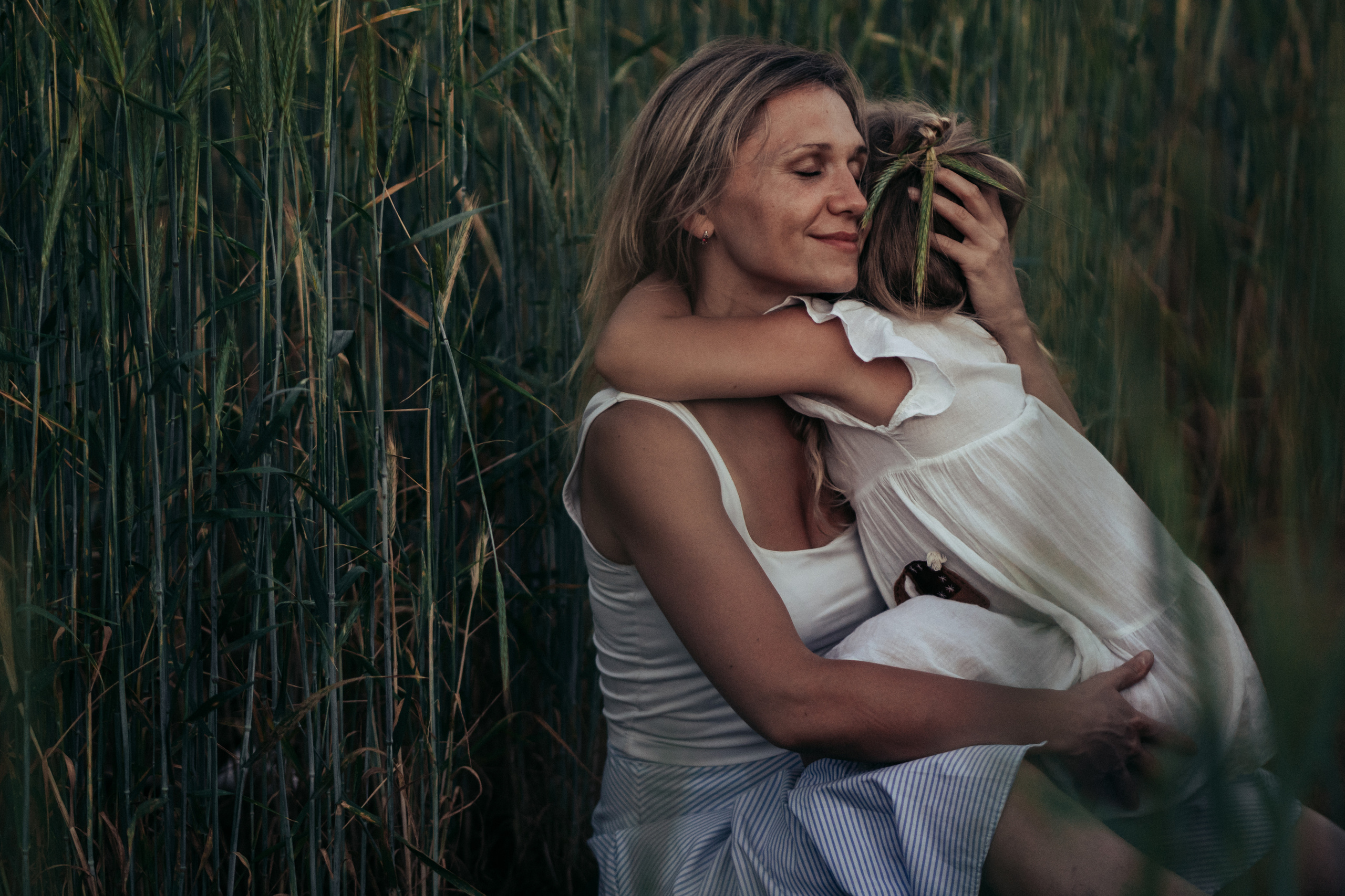 Фотосессия в поле на закате. Семейный и детский фотограф в Санкт-Петербурге Наталья Григорьева