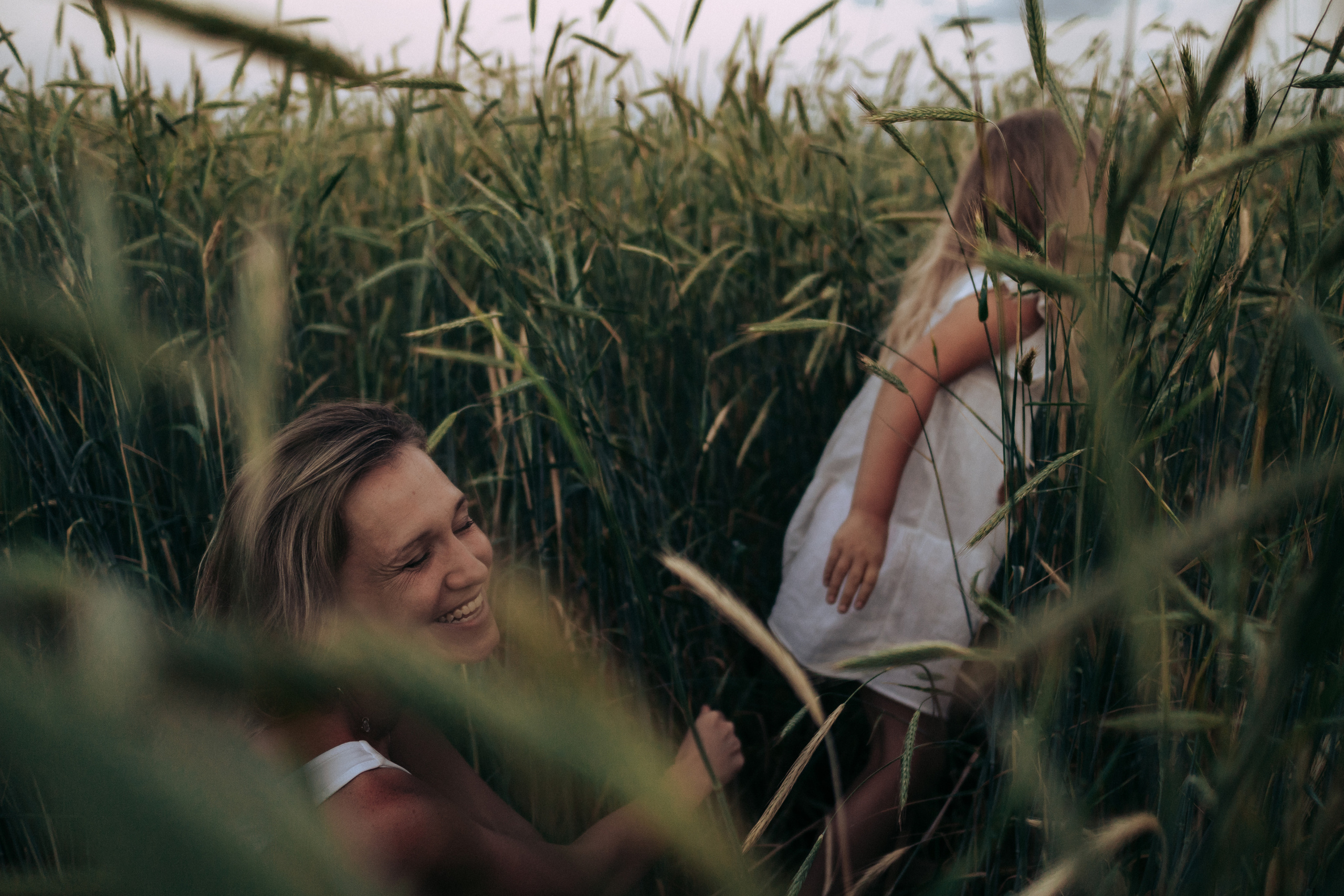 Фотосессия в поле на закате. Семейный и детский фотограф в Санкт-Петербурге Наталья Григорьева
