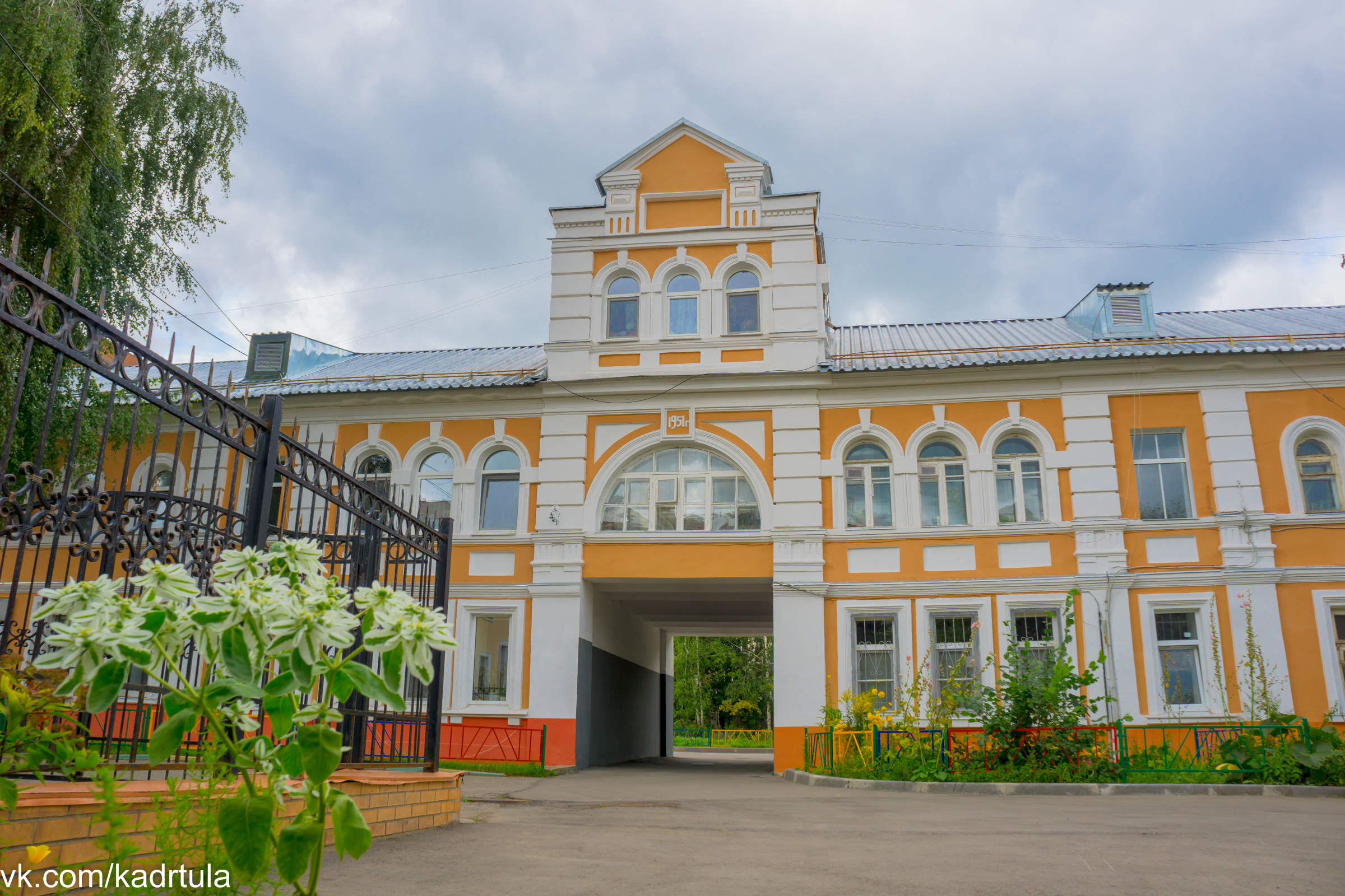 Комплекс построек самоварной фабрики и жилые дома Н. И. Баташова. Фотограф в Туле Крупский АнДРей. Фотостудия «КАДР71» в Туле