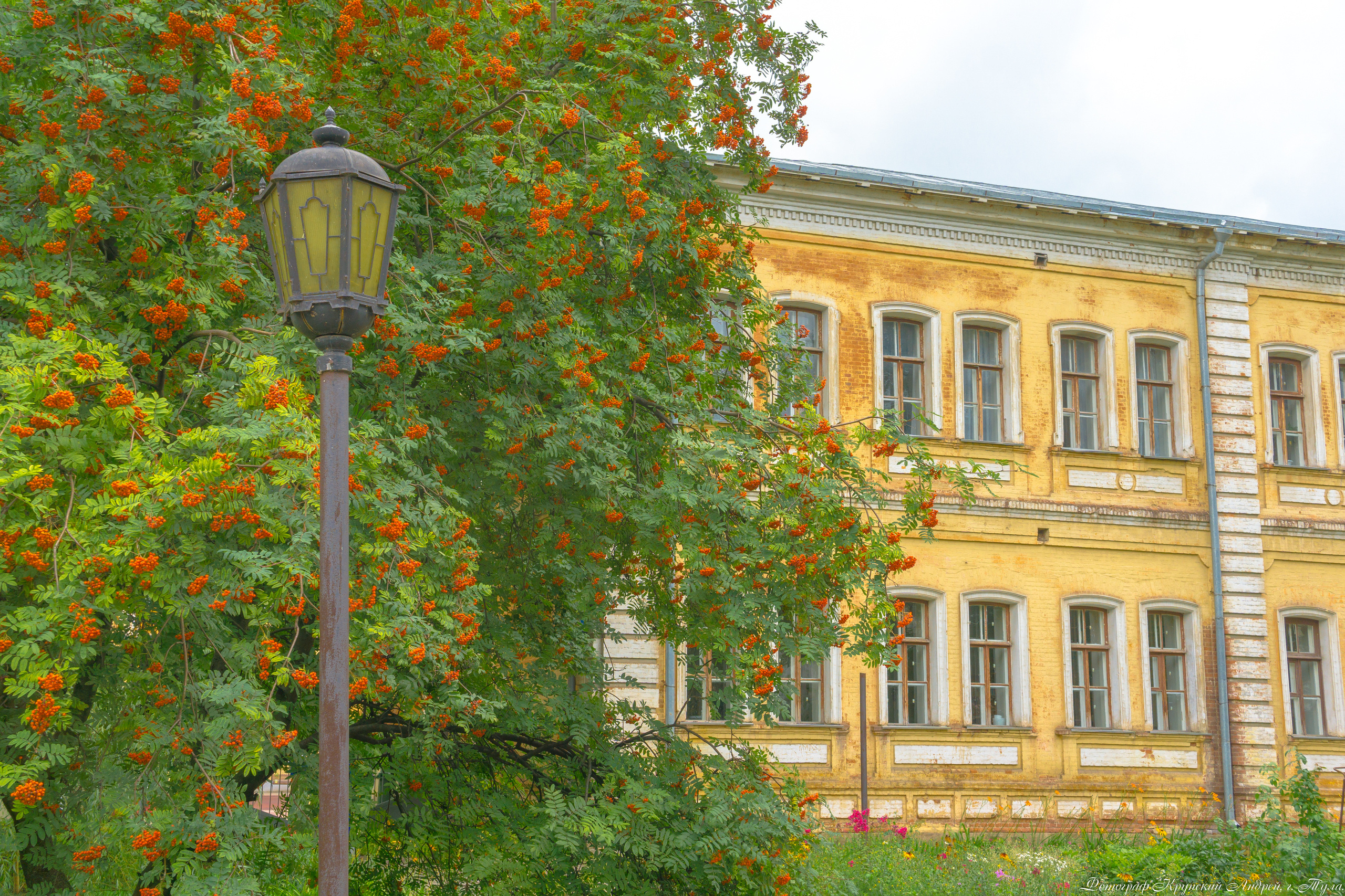 Бывший особняк Лугининых, 1-й уч. корпус ТГПУ им. Л. Н. Толстого. Фотограф в Туле Крупский АнДРей. Фотостудия «КАДР71» в Туле