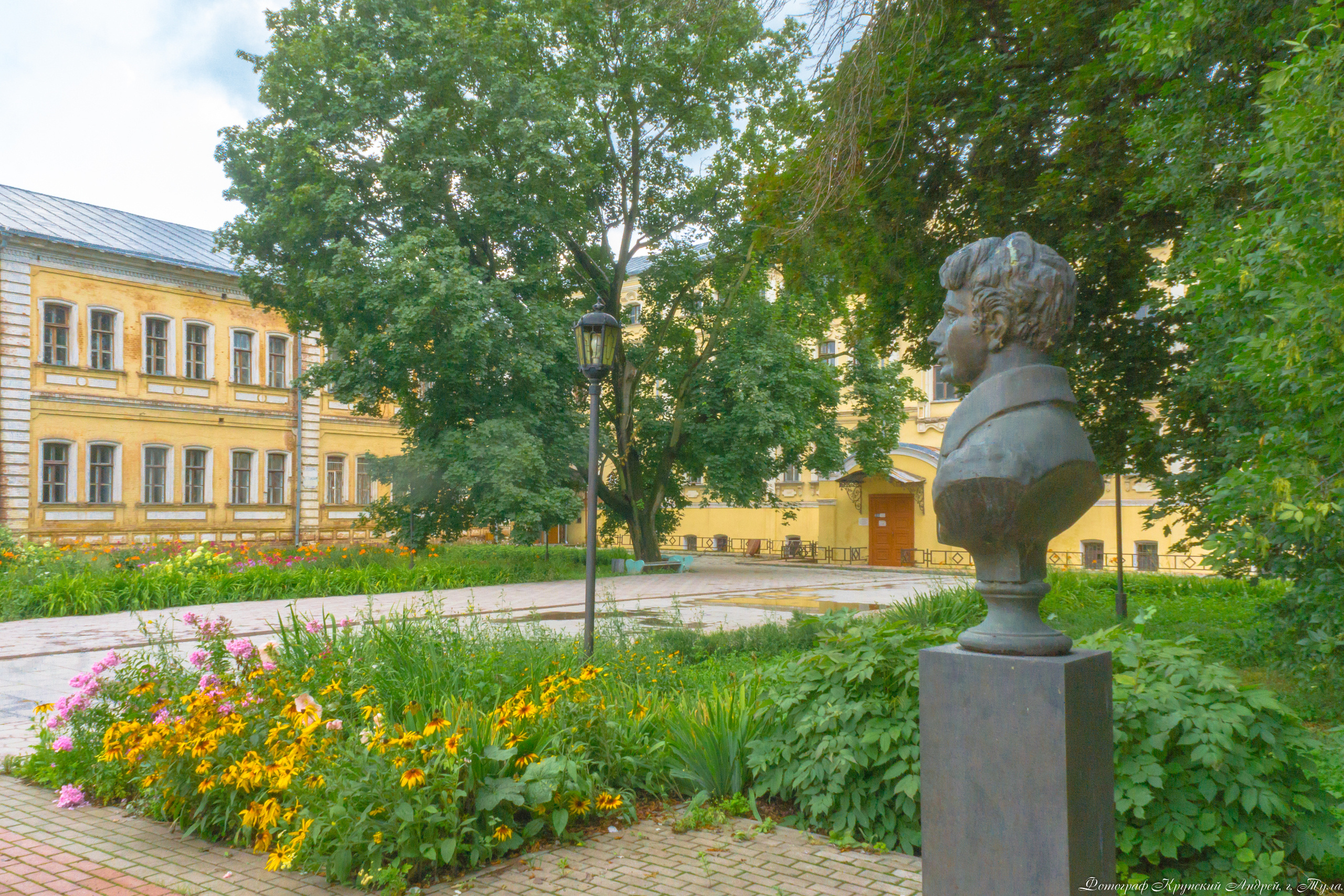 Бывший особняк Лугининых, 1-й уч. корпус ТГПУ им. Л. Н. Толстого. Фотограф в Туле Крупский АнДРей. Фотостудия «КАДР71» в Туле