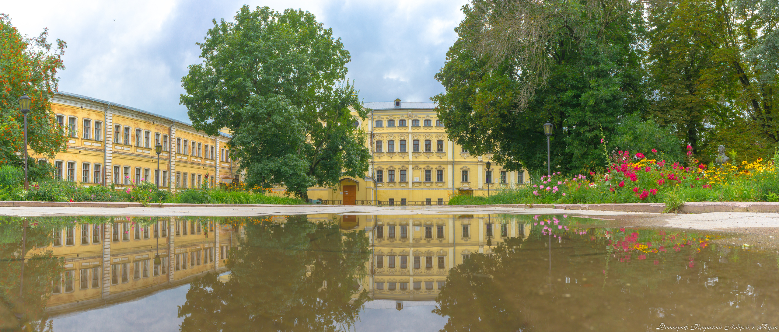 Бывший особняк Лугининых, 1-й уч. корпус ТГПУ им. Л. Н. Толстого. Фотограф в Туле Крупский АнДРей. Фотостудия «КАДР71» в Туле