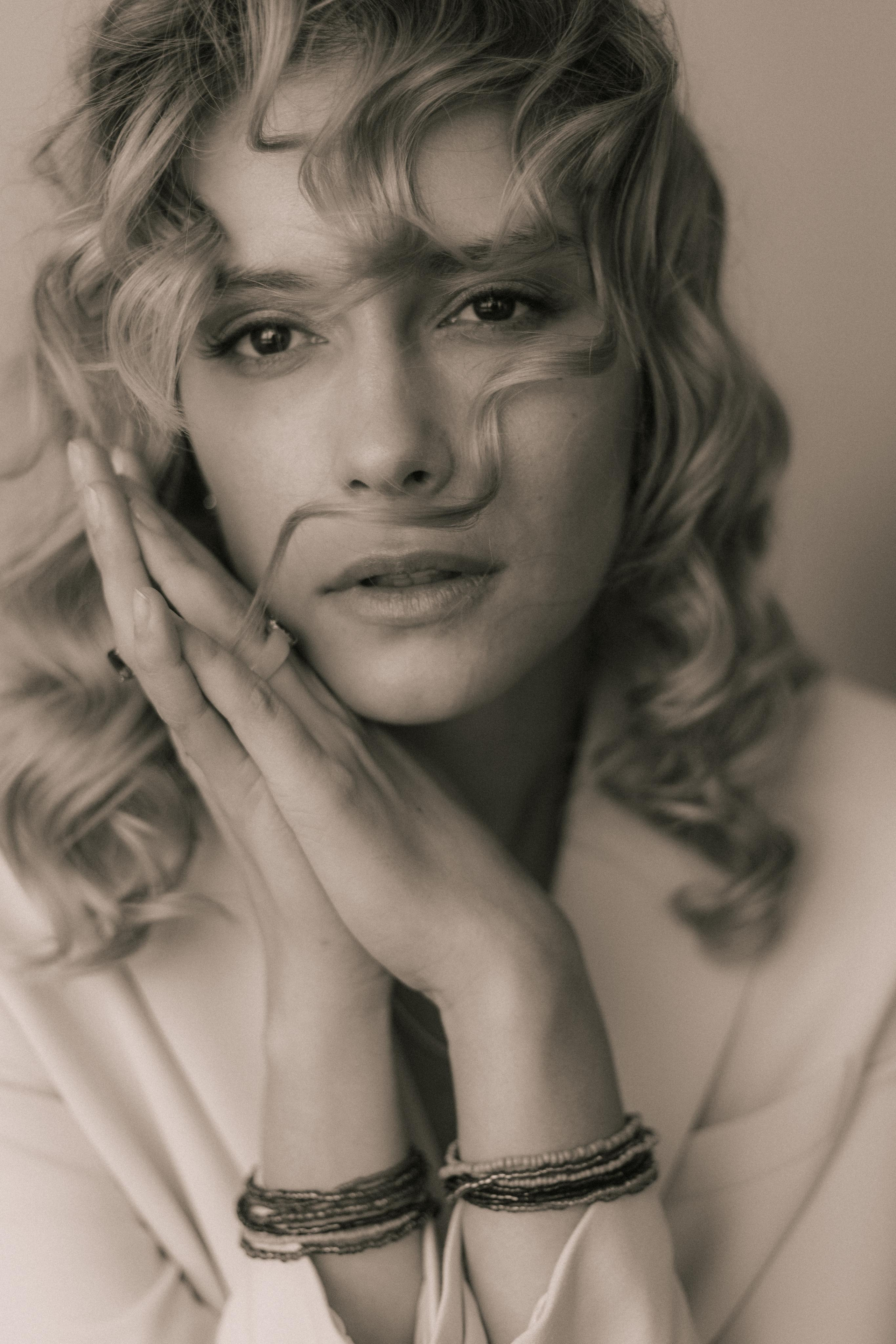 Пелагея Невзорова. Фотограф про любовь в городе Москва