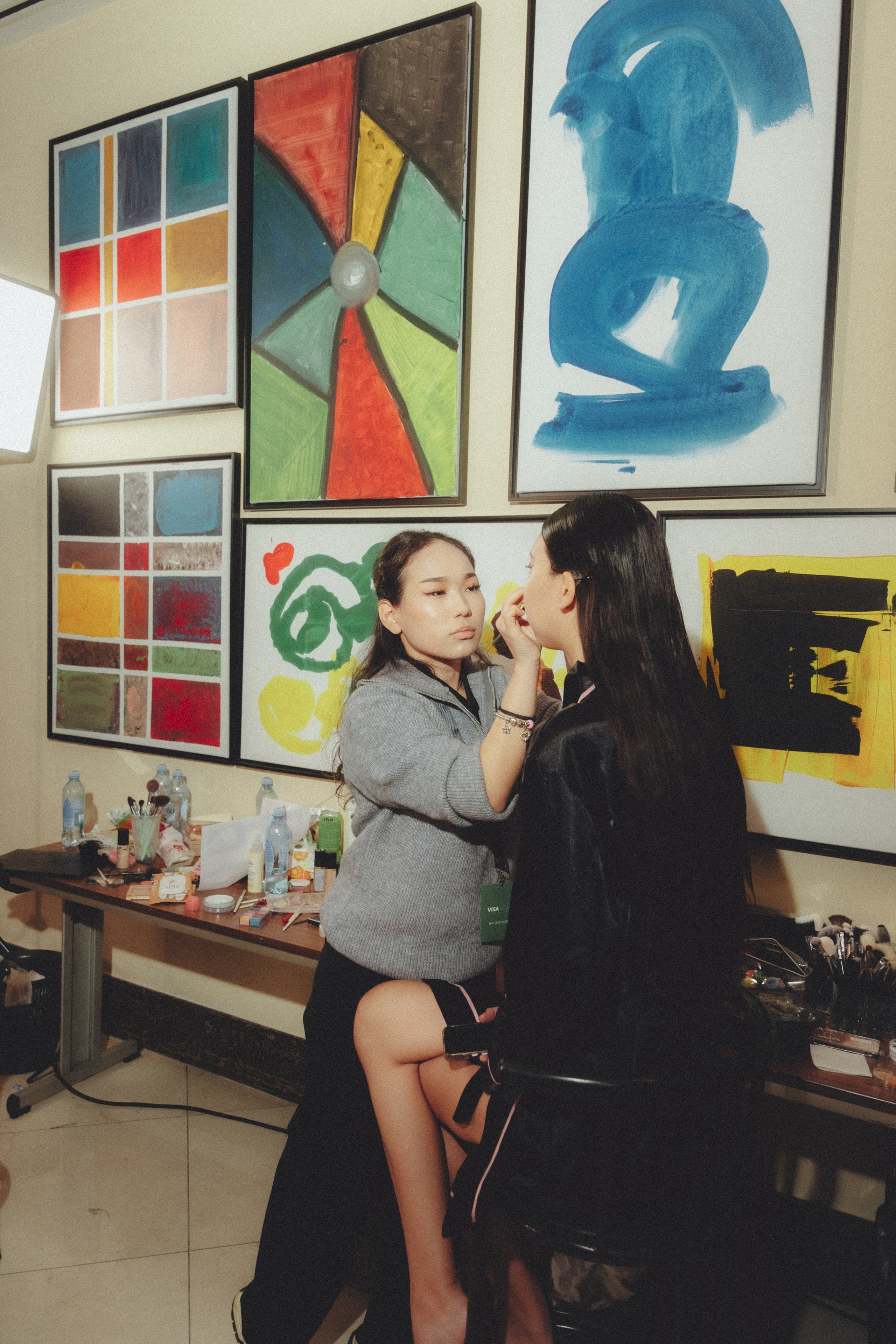 VISA FASHION WEEK ALMATY SS26 / BACKSTAGE ZONE