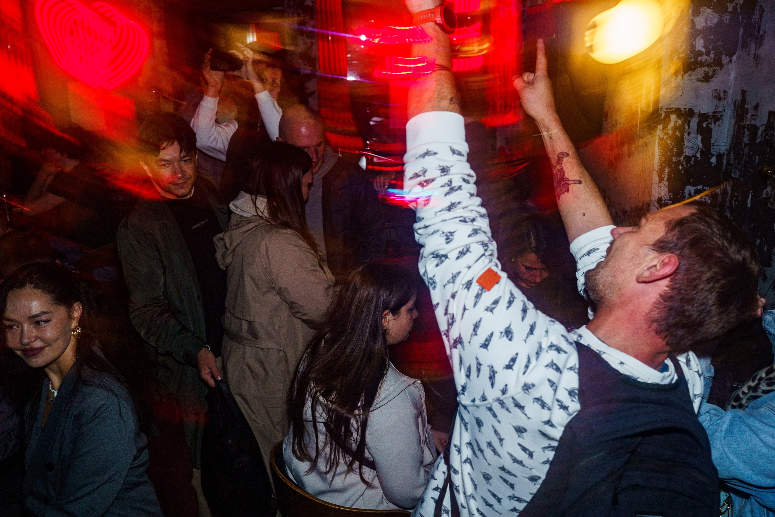 Из Сибири с любовью. Бар разбитых сердец. Концертный и репортажный фотограф в Санкт-Петербурге Слава Пахомов