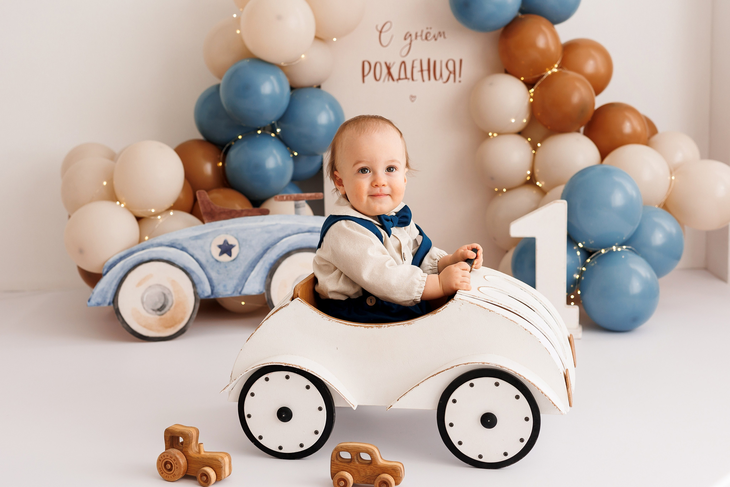 Годики мальчики. Профессиональная детская и семейная фотостудия в Краснодаре