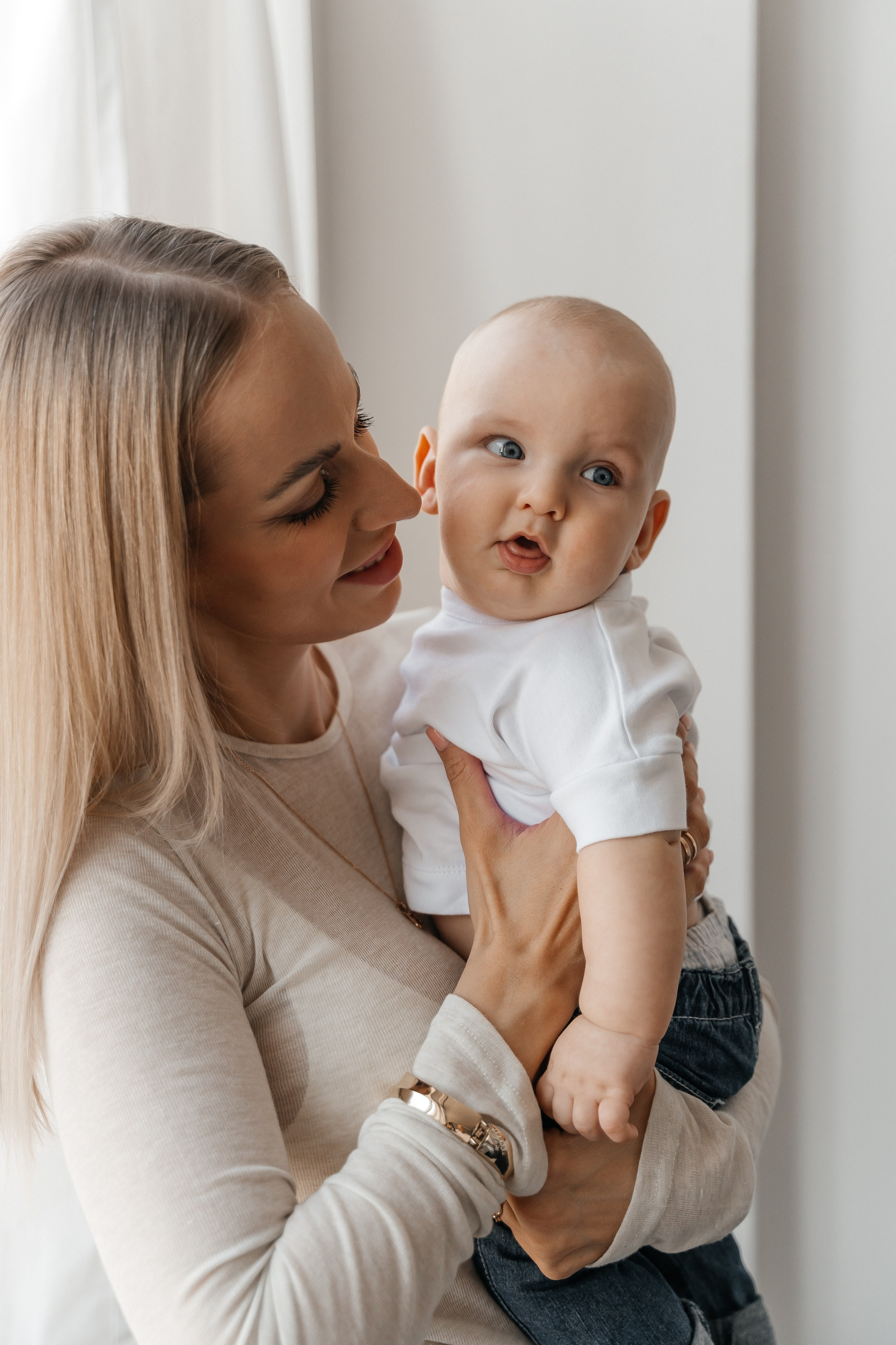 Саша, Юля и Лев. Волик Мария