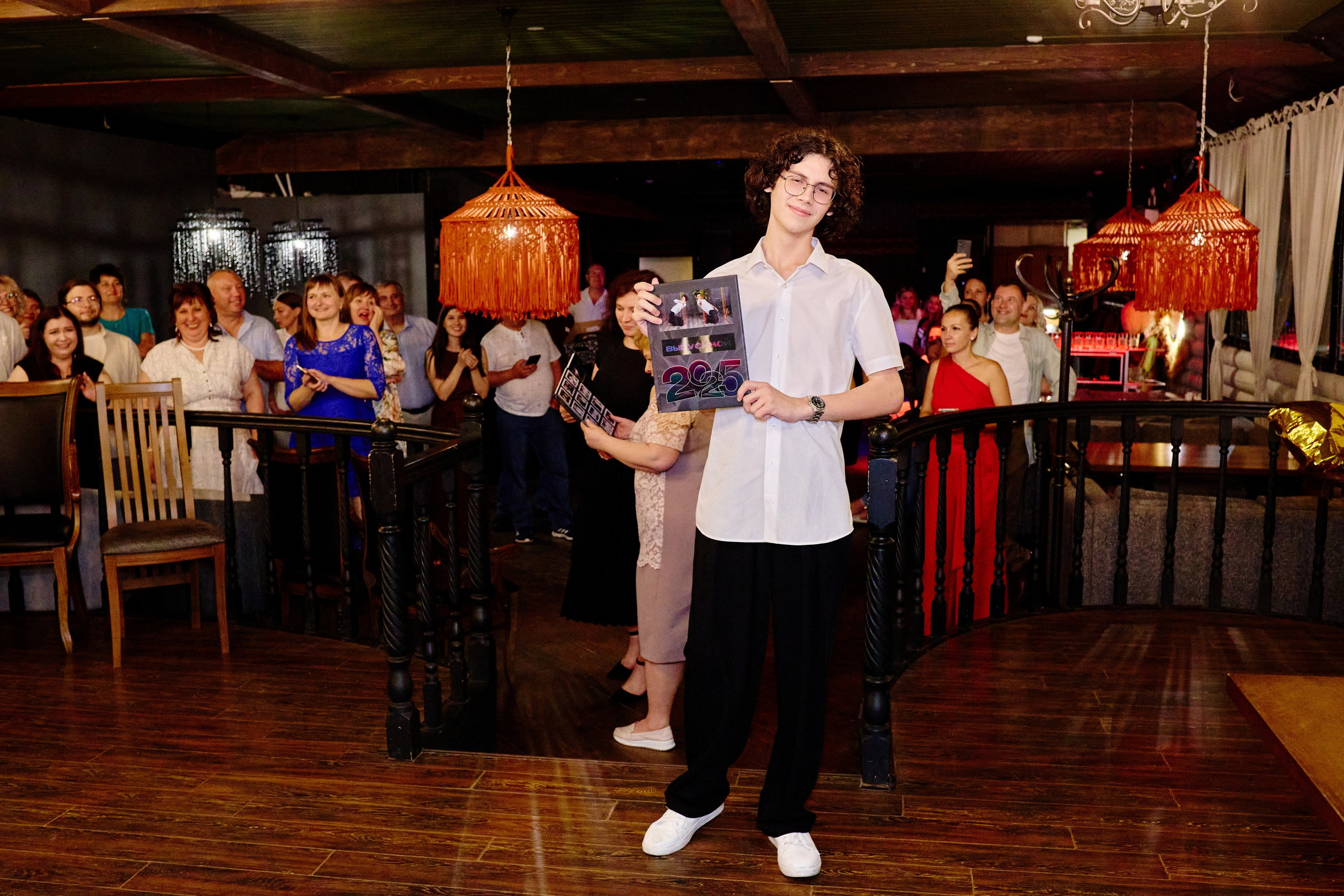 Выпускной 35 Сош. Фотограф Выпускные альбомы Таганрог Сергей Коробченко