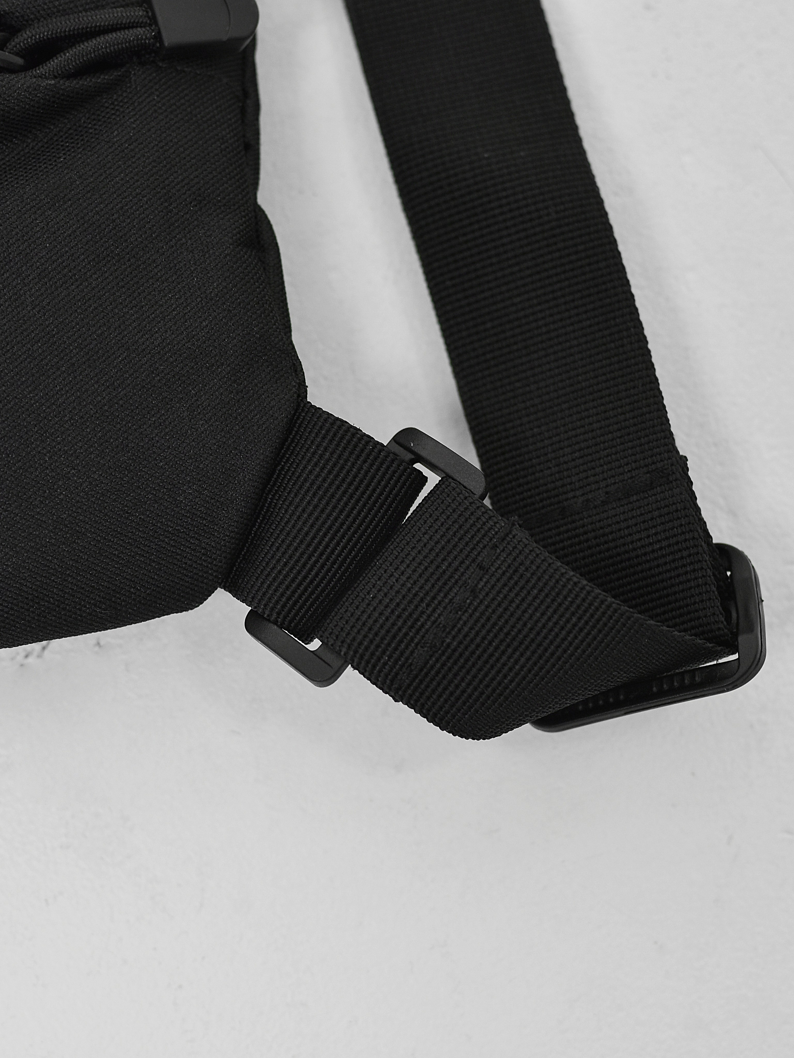 Кейс «Мужские сумки» для маркетплейсов. Фотограф Таина Комбарова