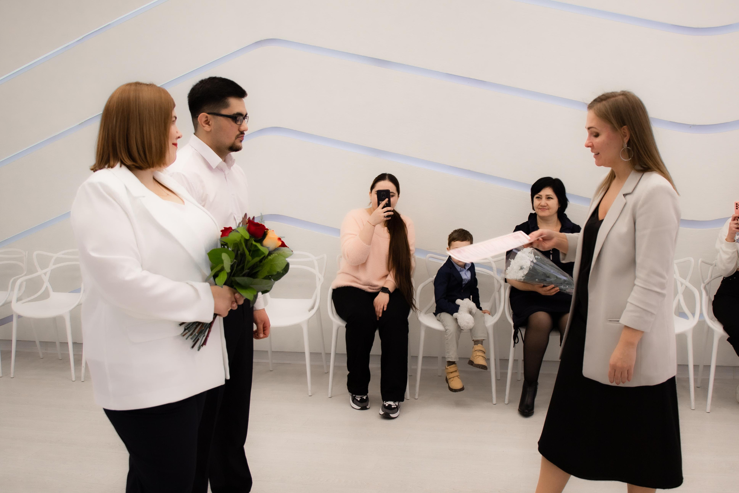 Азиз и Любовь (ЗАГС Домодедово). Семейный и свадебный фотограф Видное Москва Екатерина Пятова