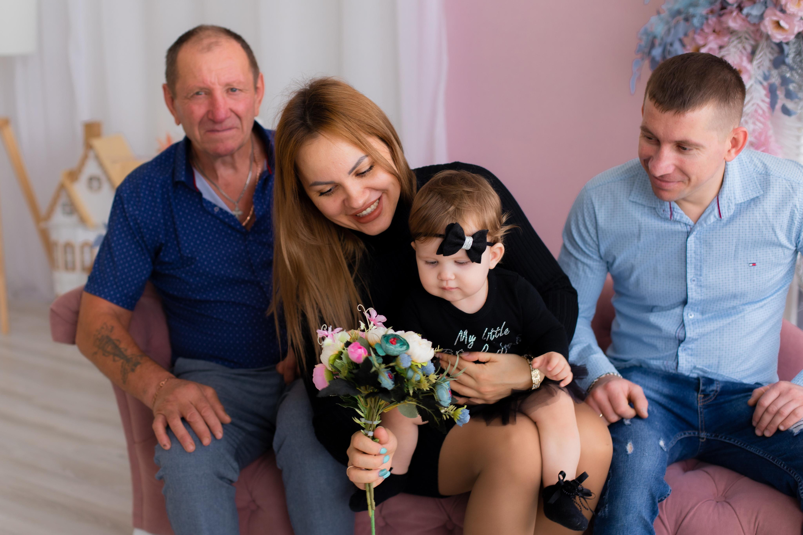 Карина и семья (Тоффи Видное). Семейный и свадебный фотограф Видное Москва Екатерина Пятова