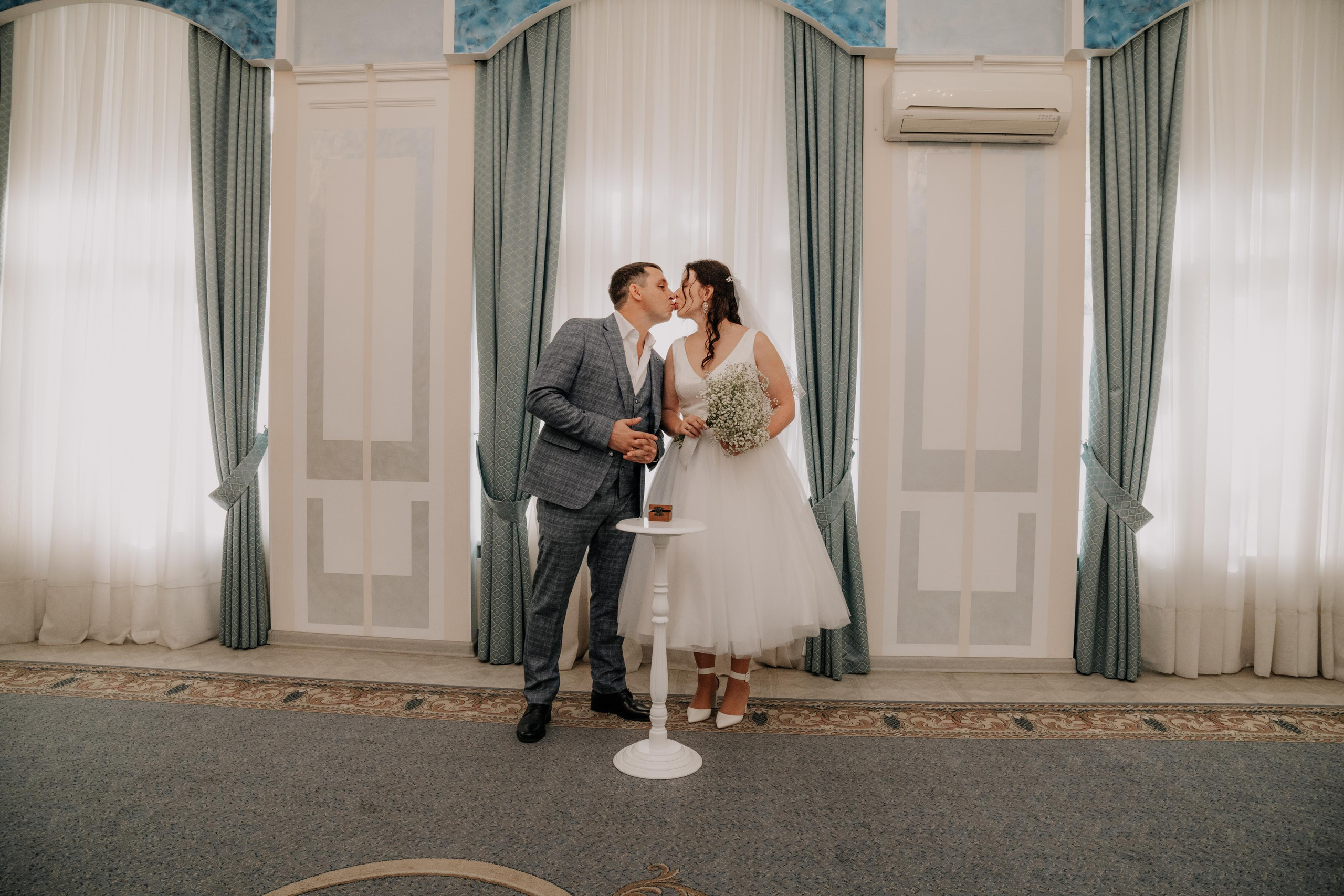 Диана и Александр (Дворец бракосочетания № 3). Семейный и свадебный фотограф Видное Москва Екатерина Пятова