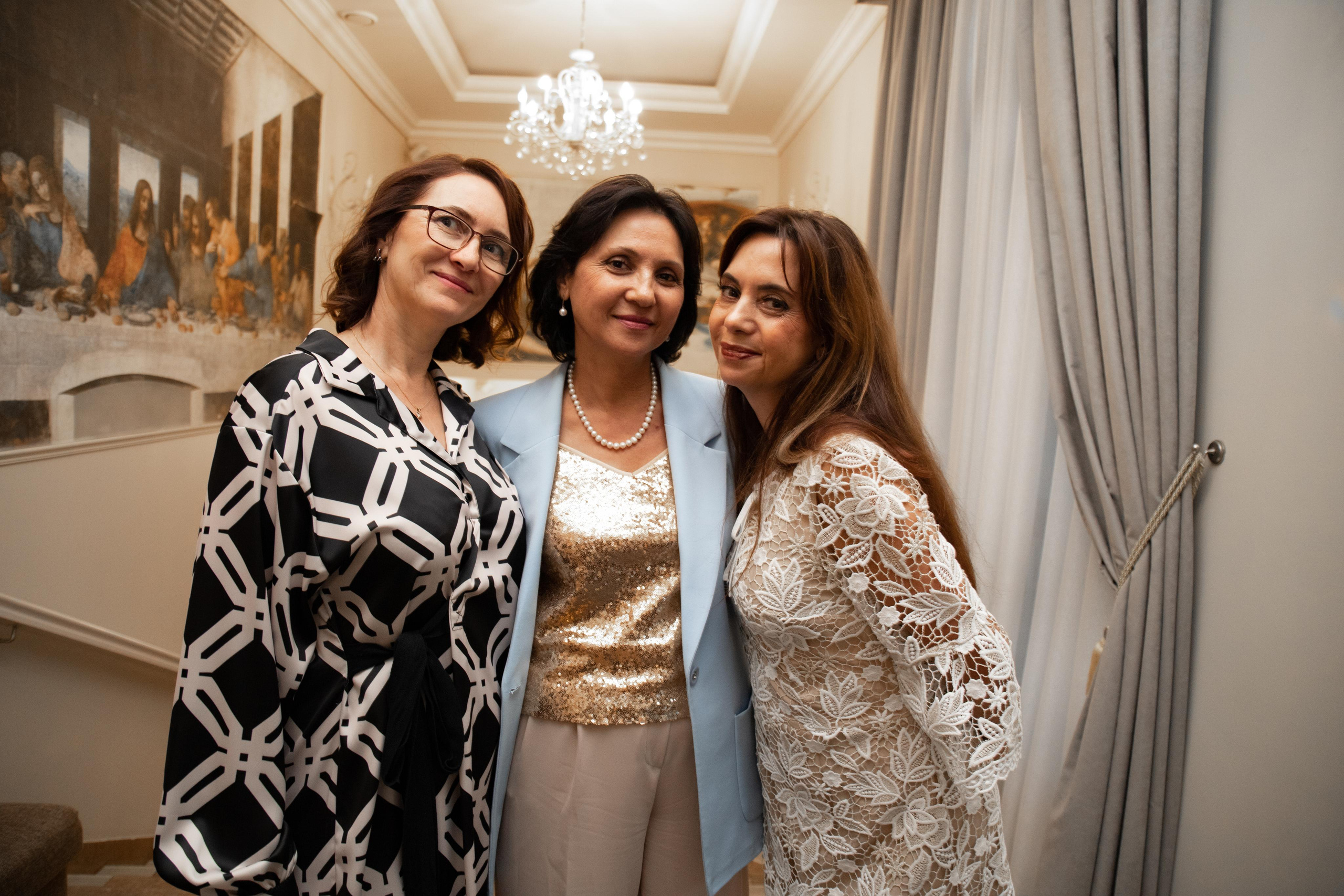 Фаррух и Надежда (ЗАГС Шипиловский). Семейный и свадебный фотограф Видное Москва Екатерина Пятова