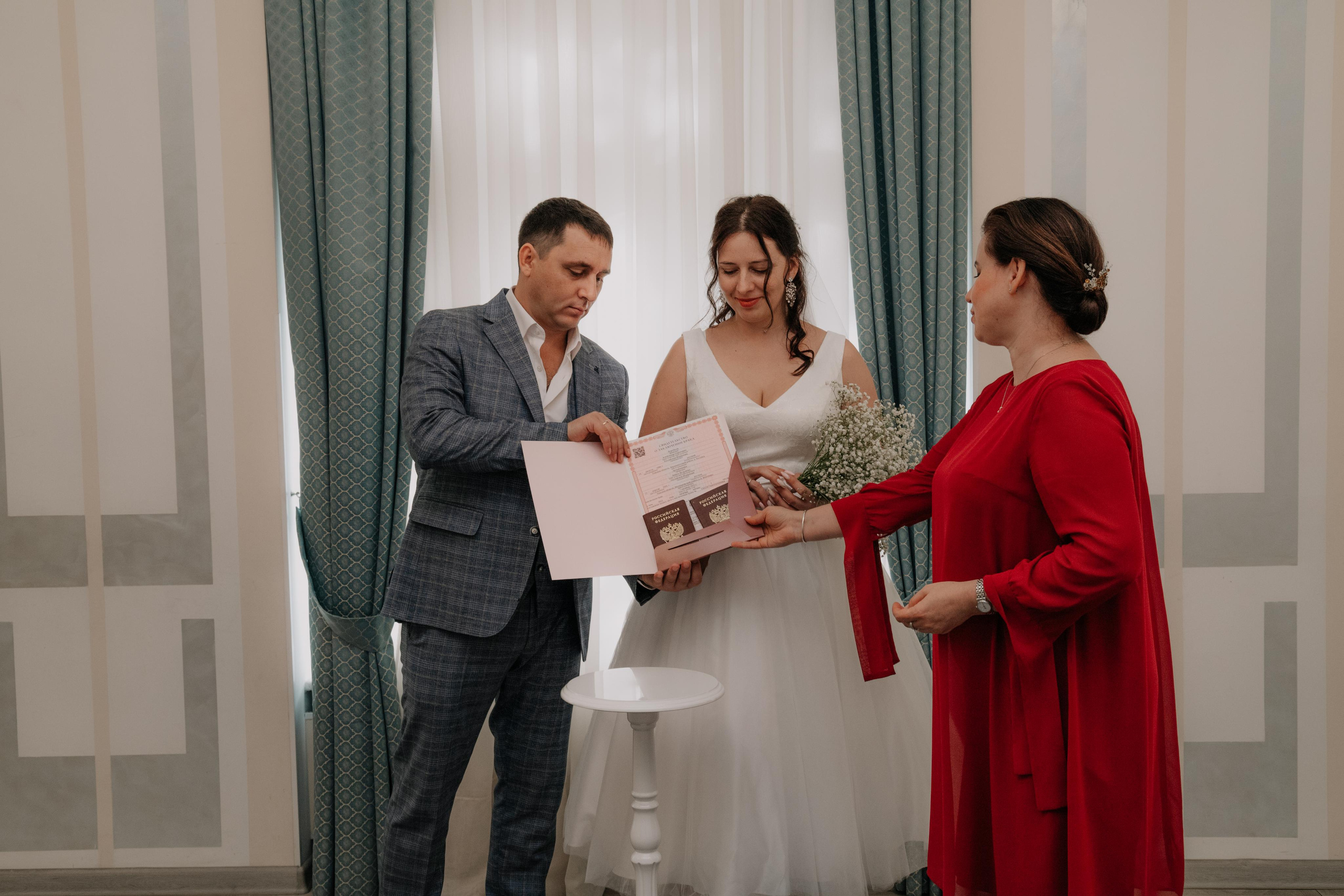 Диана и Александр (Дворец бракосочетания № 3). Семейный и свадебный фотограф Видное Москва Екатерина Пятова