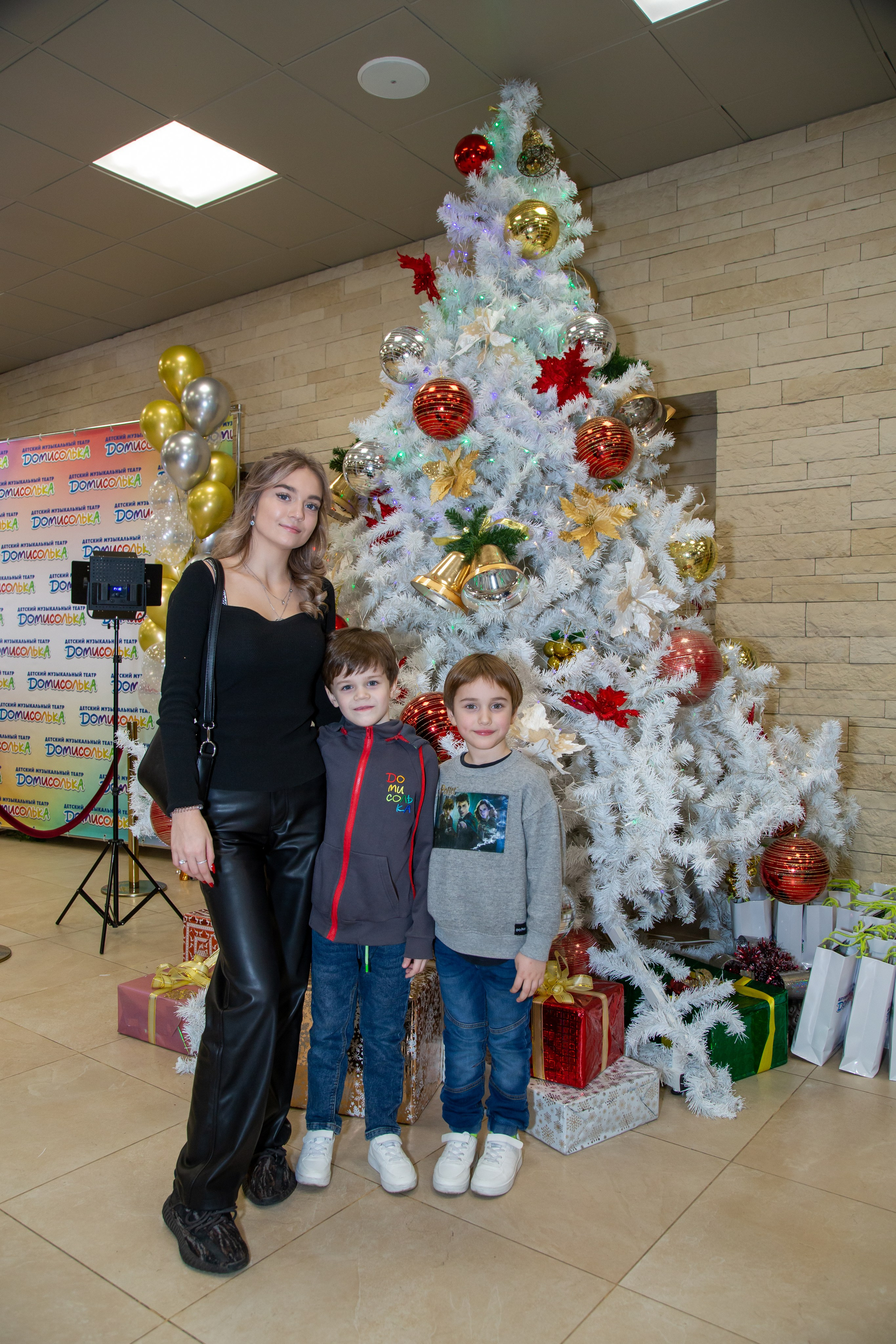 Репортажная съёмка для Домисольки на новый год. «Студия DRONAVT`s» — видеосъёмка и фотография г. Москва