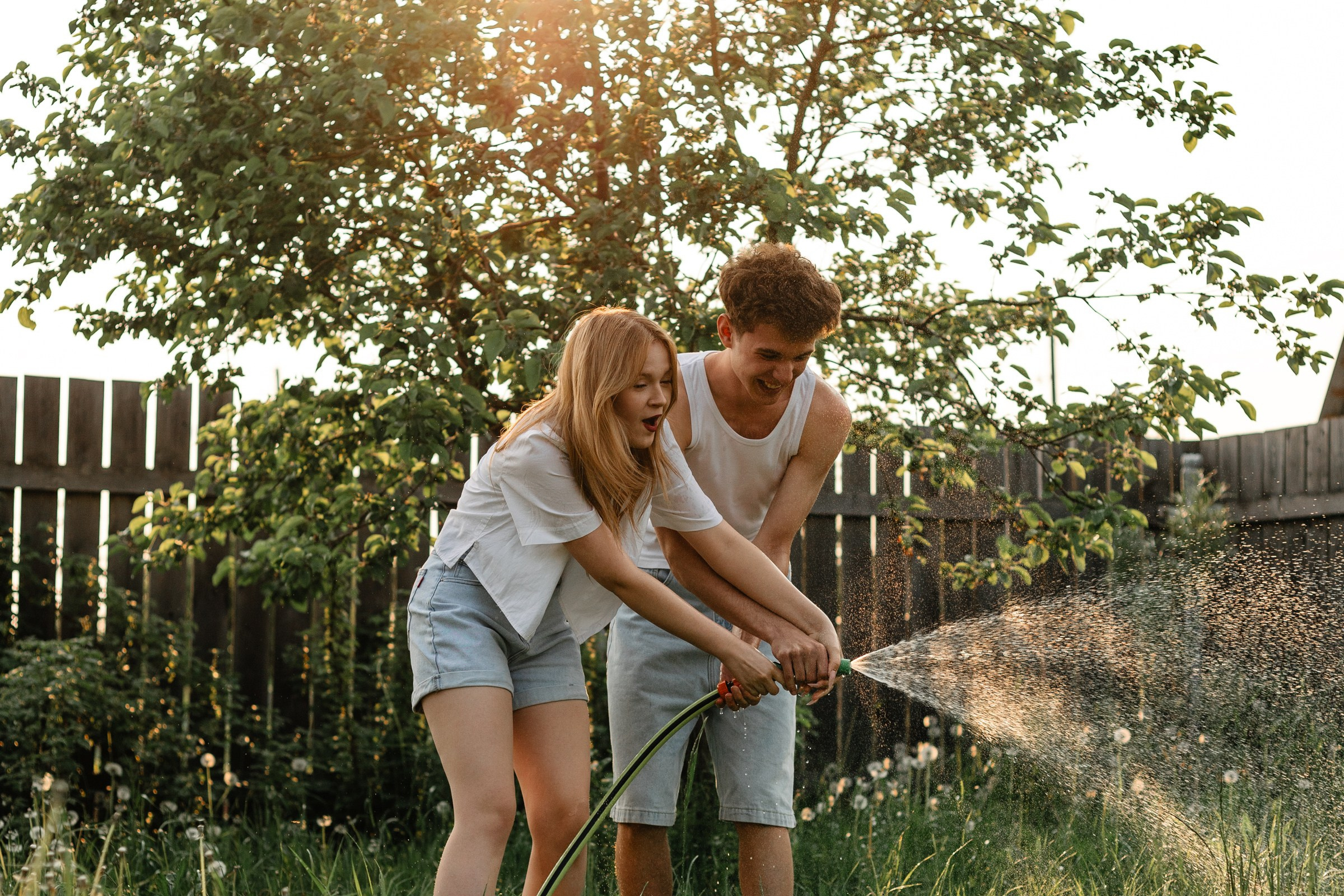 Серия с водой. Арина и Сергей. Евгения. Июнь 2025. Фотограф Пермь. Свадьбы. Семья и дети, школа, д. сад. Фотокниги