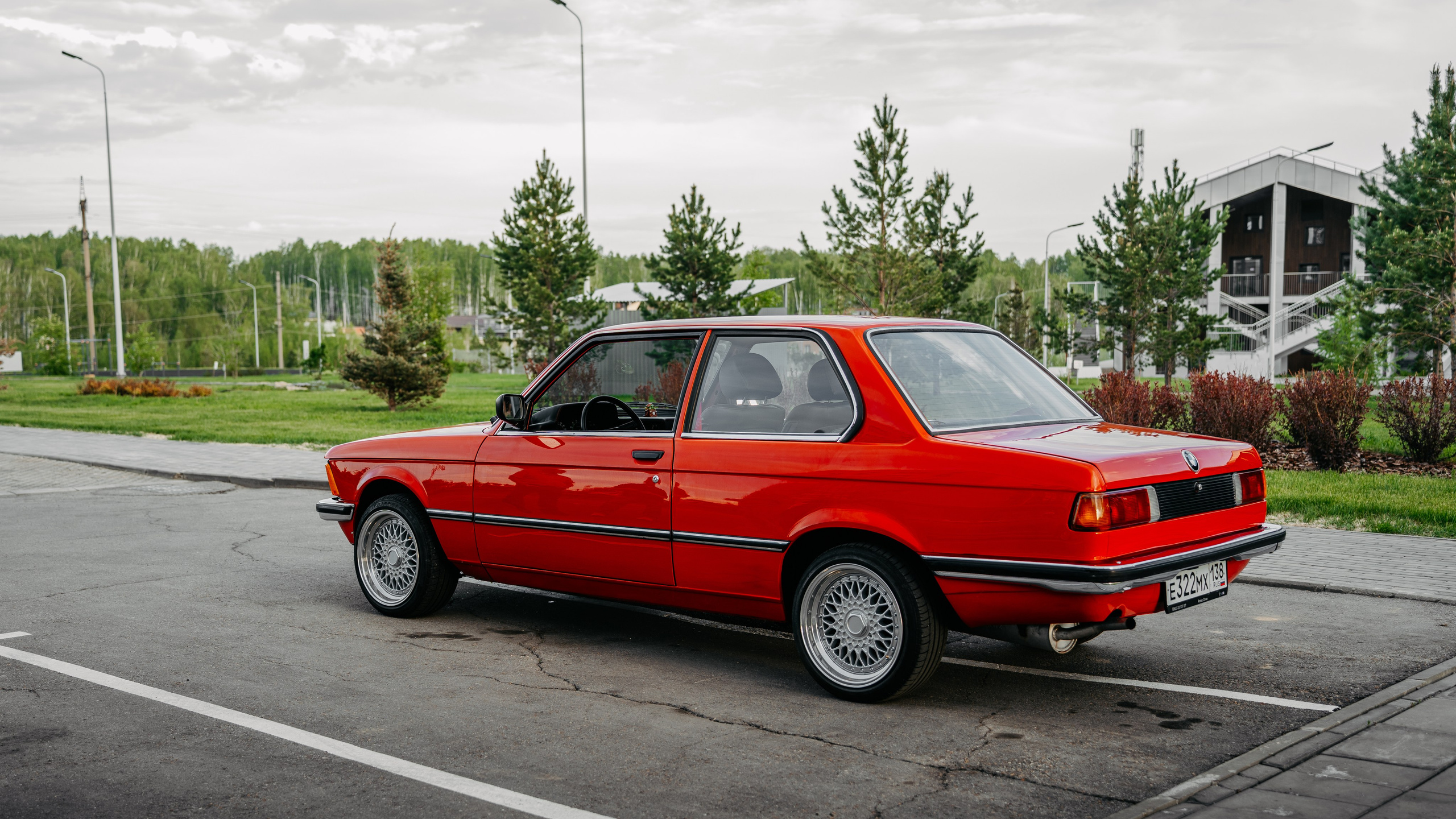 BMW e21. Фотограф, видеограф и пилот дрона на Байкале