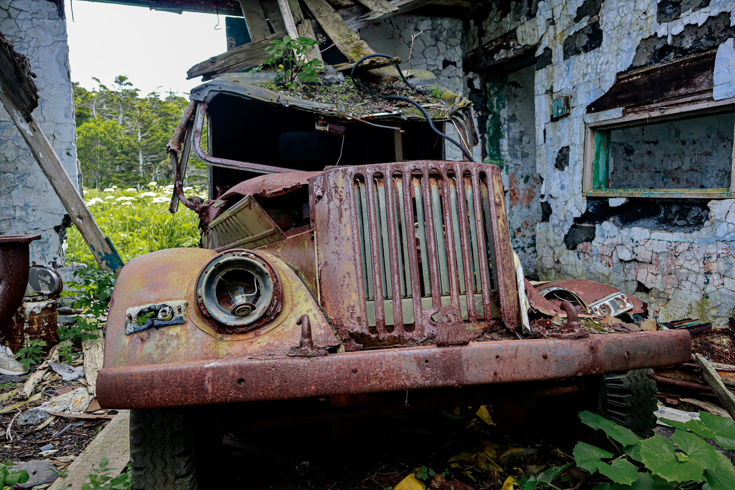 Маяк Тонин на мысе Свободном. Карафуто. Фотограф в Южно-Сахалинске Гусаков Евгений