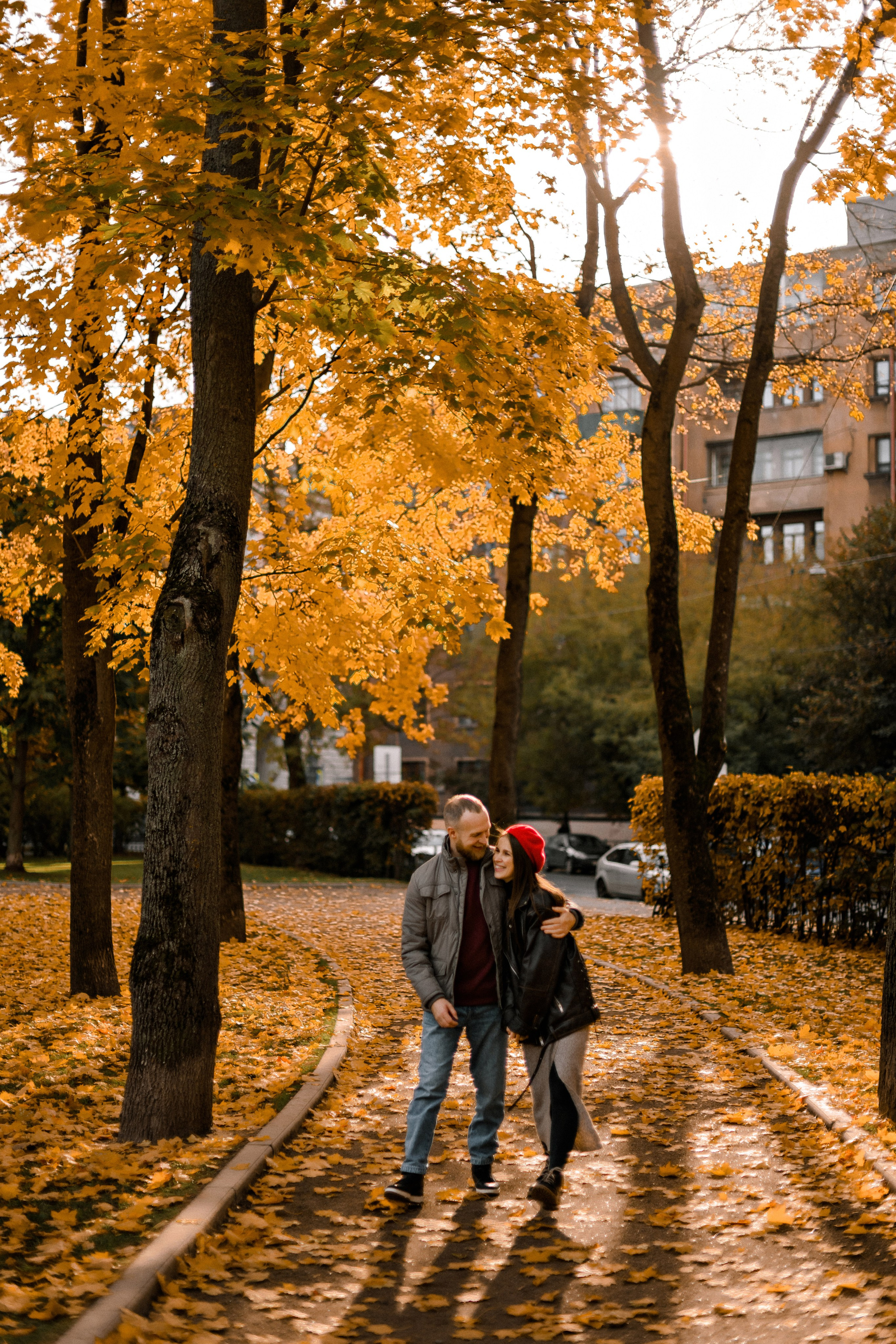 Люба и Коля. Осень на Петроградке. Свадебный фотограф в Санкт-Петербурге София Шубик