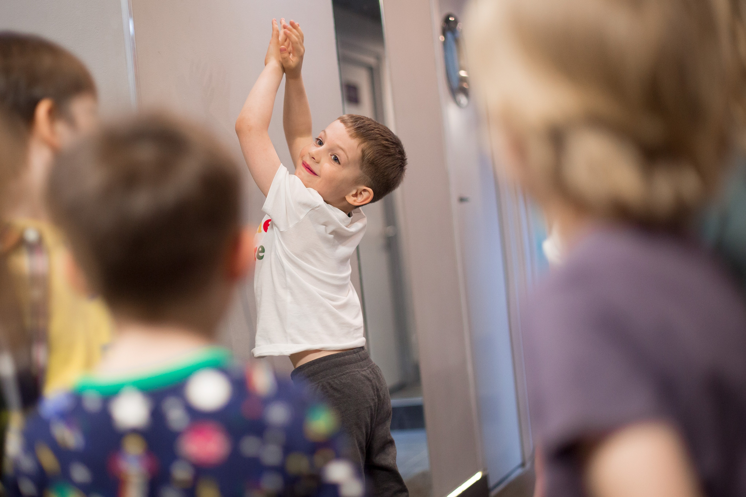 Фотосъемка детского Дня рождения на скалодроме. Репортажный фотограф Борис Геер