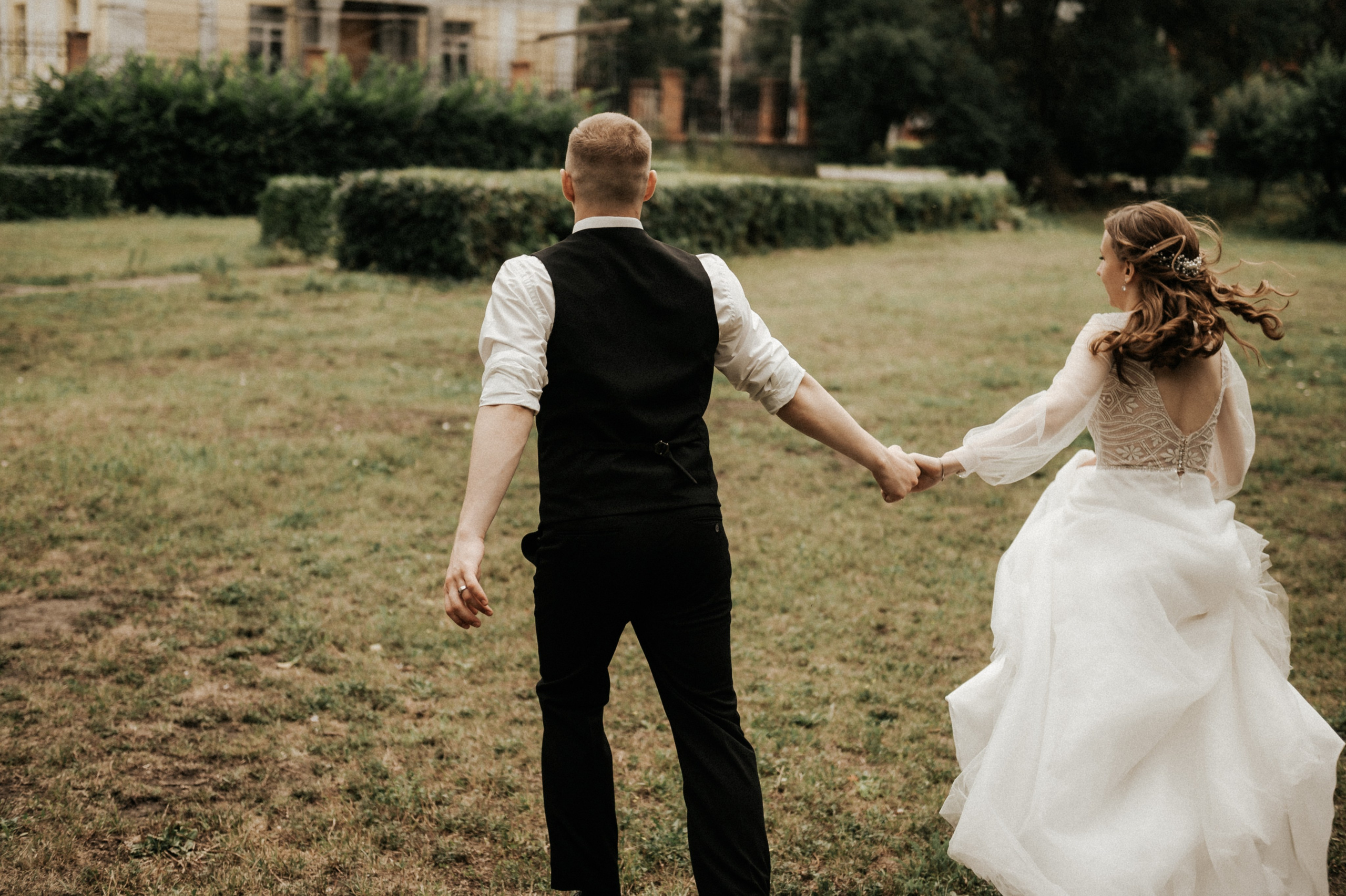 Свадебные фотографии. Фотограф в Барнауле Дарья Бутурлакина. Люби.Цени.Касайся