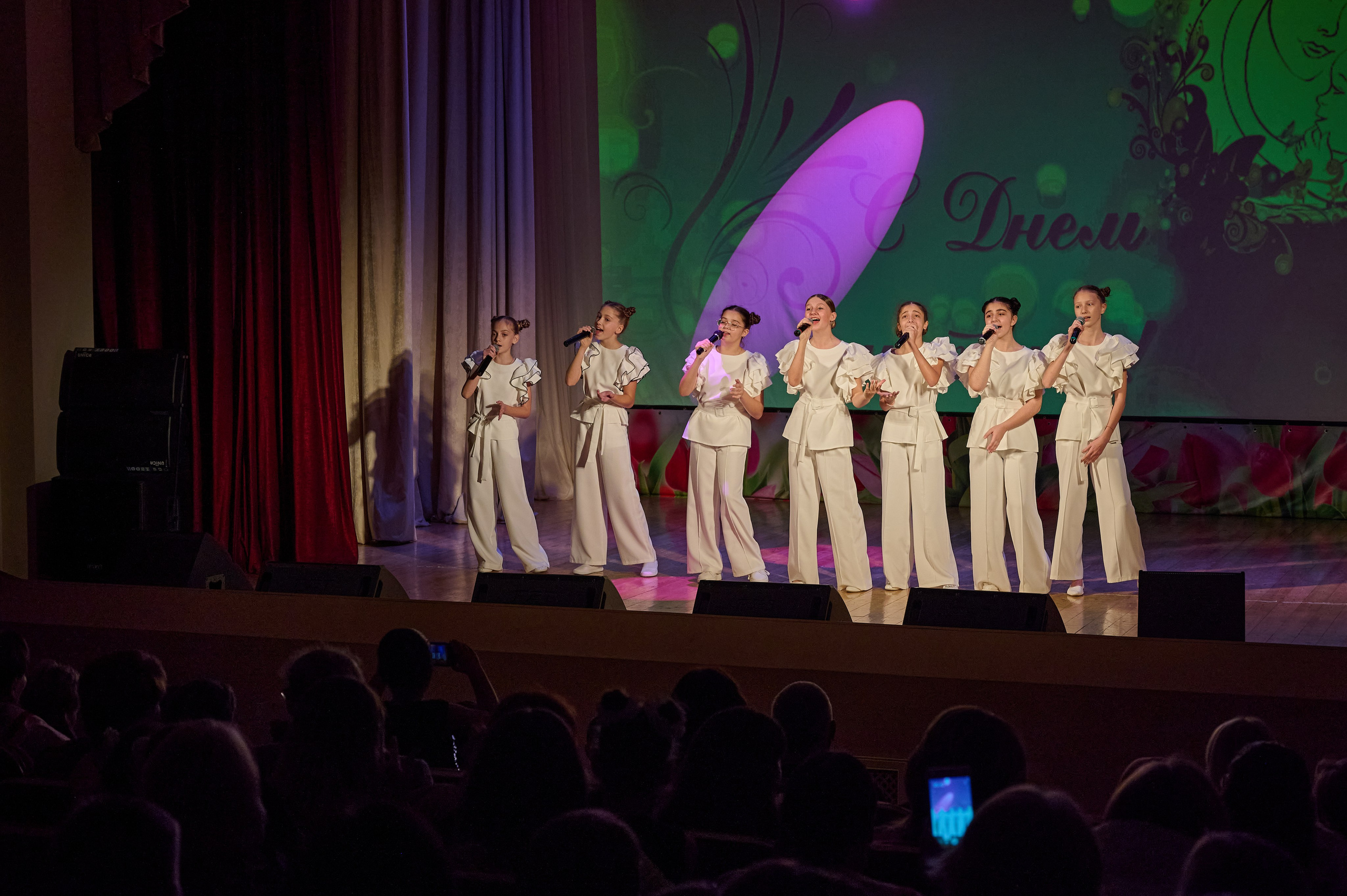 День матери. Кабардинка. Жизнь курорта Кабардинка в фотографиях