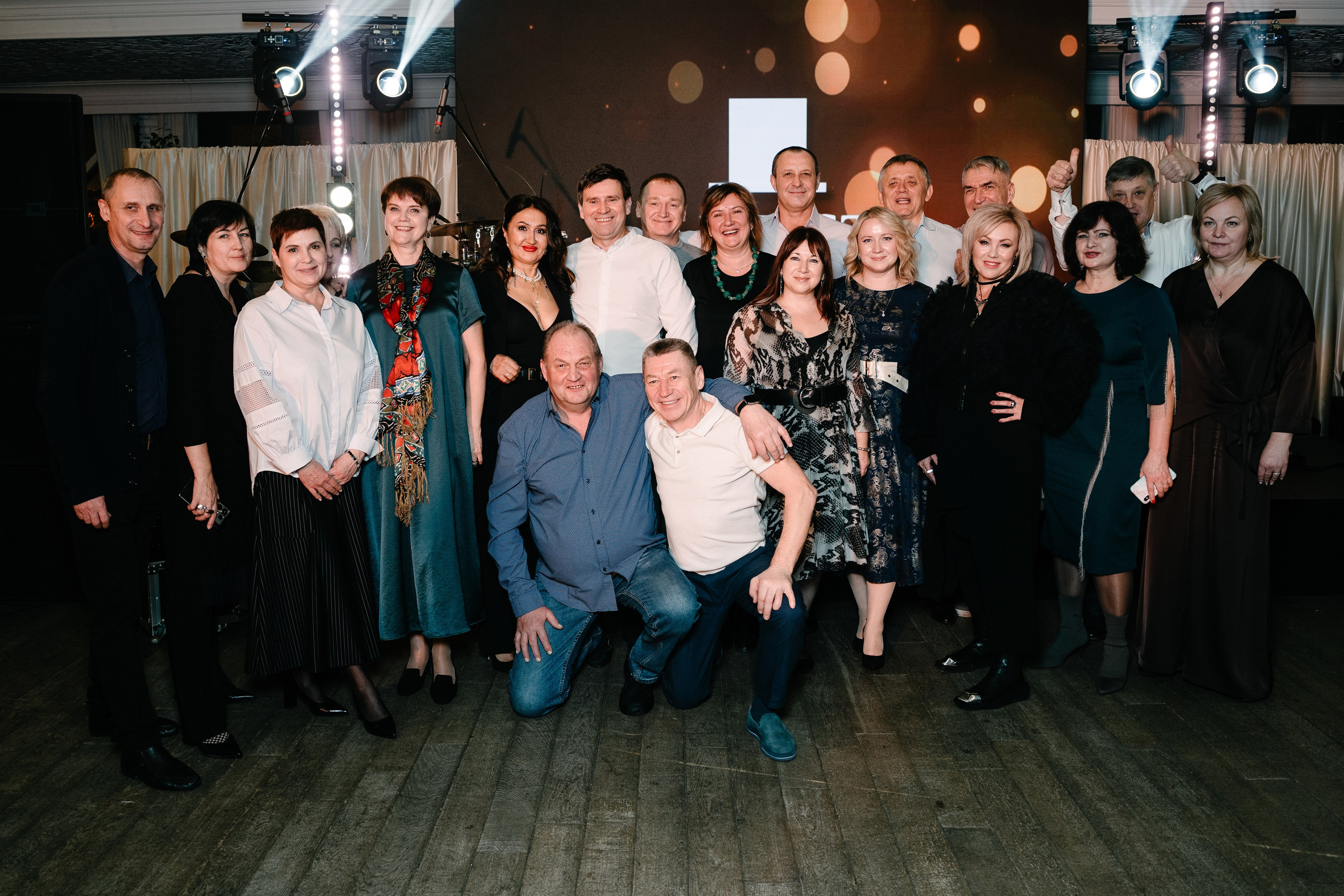 Новогодний вечер в Артисте. Свадебный и семейный фотограф в Воронеже Анастасия Бойко