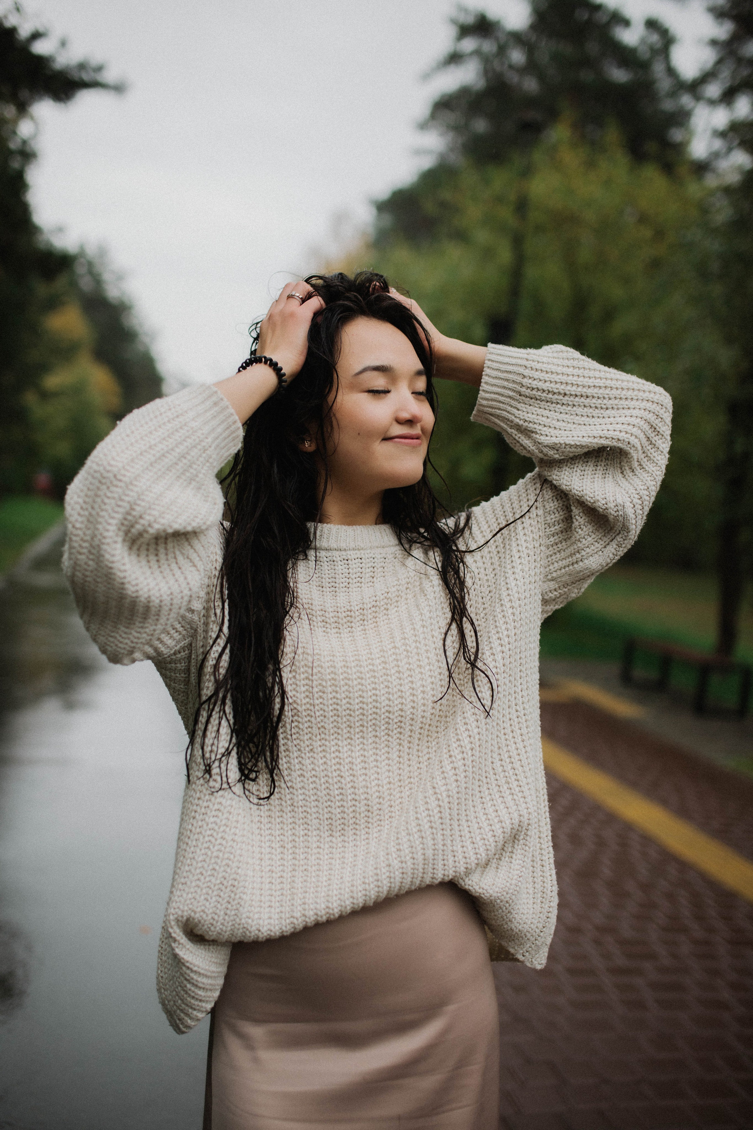 Бегать по сентябрьским лужам вдвоём. Свадебный фотограф Новосибирск
