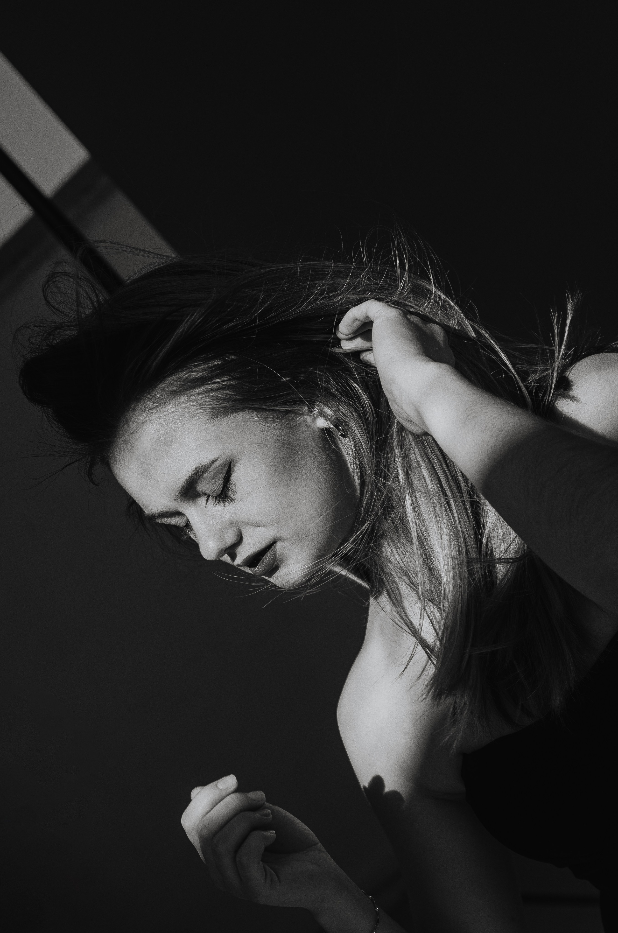 Женская фотосессия в стиле минимализм. Денисова Аля — фотограф для парных съемок и индивидуальных историй в Барнауле