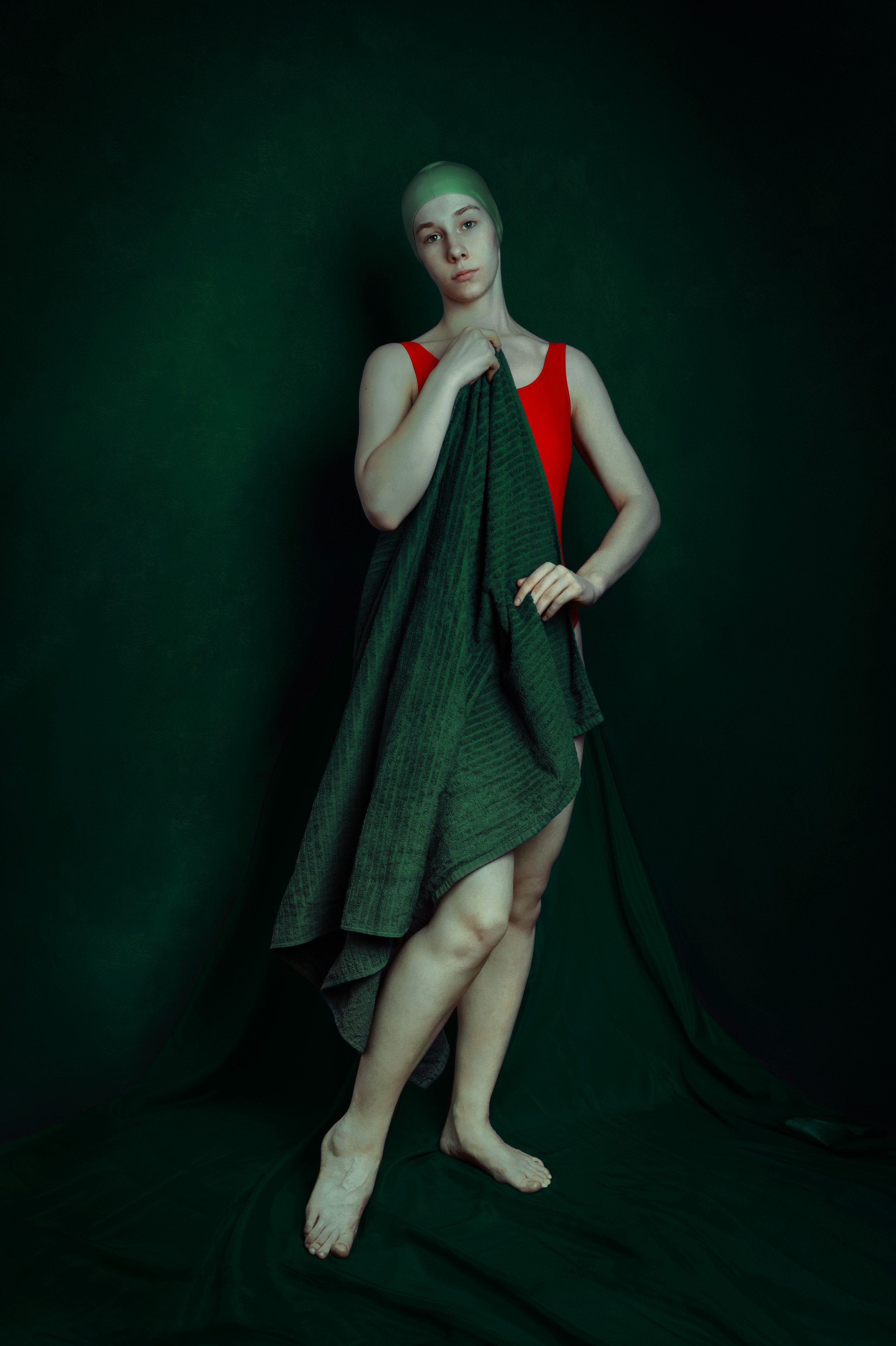 Катерина и плавание (серия). Файн арт и контент фотограф в Москве Александра Роскина